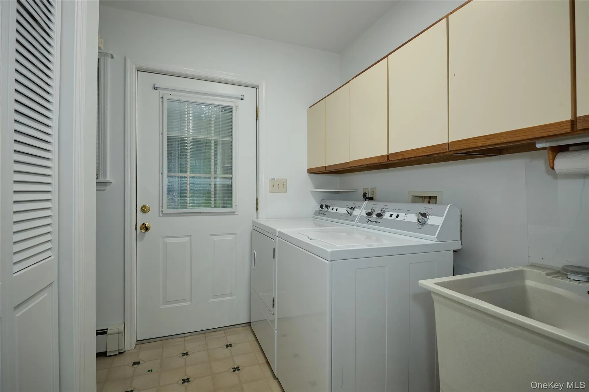 34 Maple Brook Road, Tuxedo, NY, 3 Bedrooms Bedrooms, 8 Rooms Rooms,3 BathroomsBathrooms,Residential Lease,For Rent,Maple Brook,0,994122 34 Maple Brook Road, Tuxedo, NY, 3 Bedrooms Bedrooms, 8 Rooms Rooms,3 BathroomsBathrooms,Residential Lease,For Rent,Maple Brook,0,994122