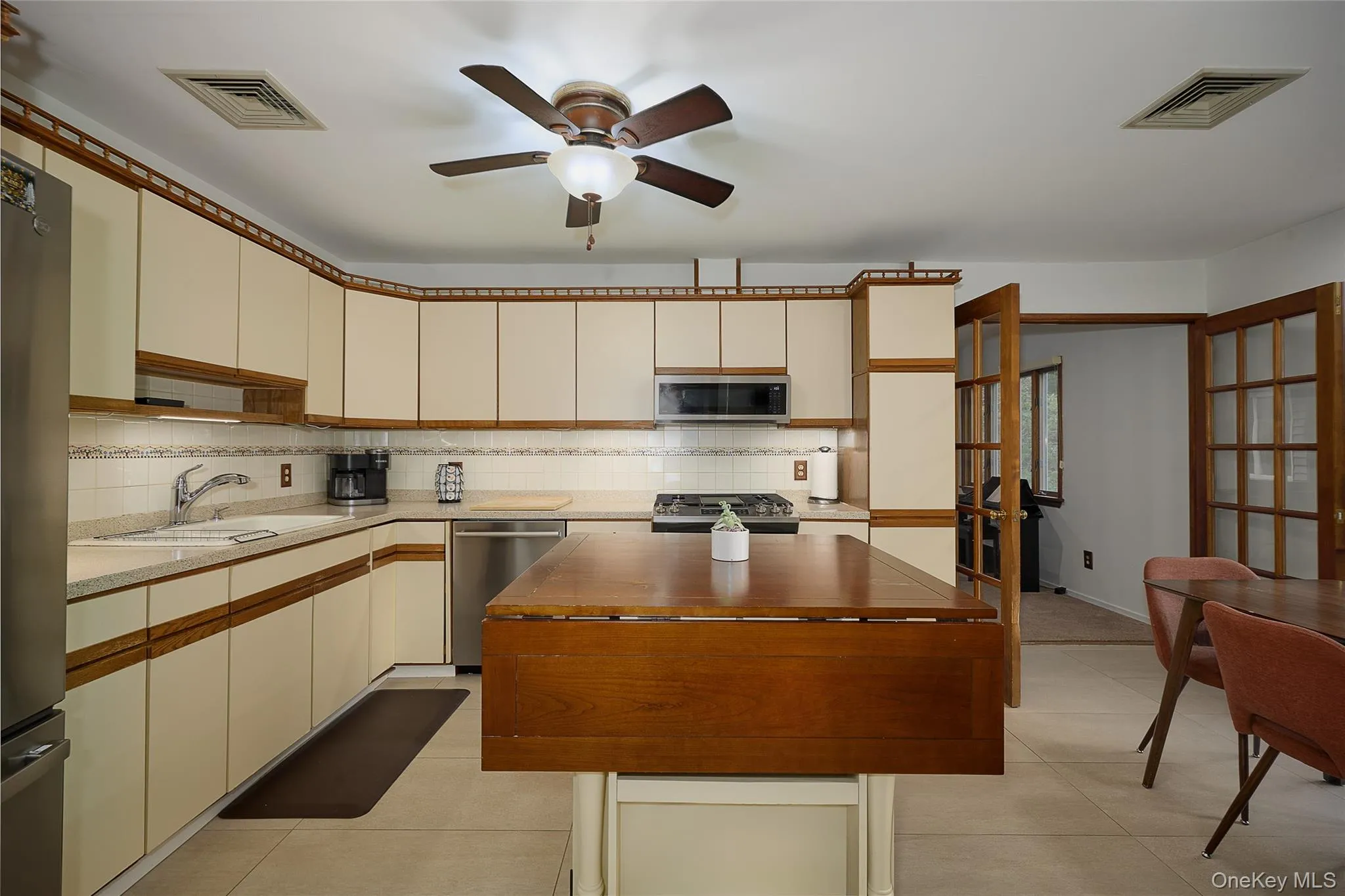 34 Maple Brook Road, Tuxedo, NY, 3 Bedrooms Bedrooms, 8 Rooms Rooms,3 BathroomsBathrooms,Residential Lease,For Rent,Maple Brook,0,994122 34 Maple Brook Road, Tuxedo, NY, 3 Bedrooms Bedrooms, 8 Rooms Rooms,3 BathroomsBathrooms,Residential Lease,For Rent,Maple Brook,0,994122