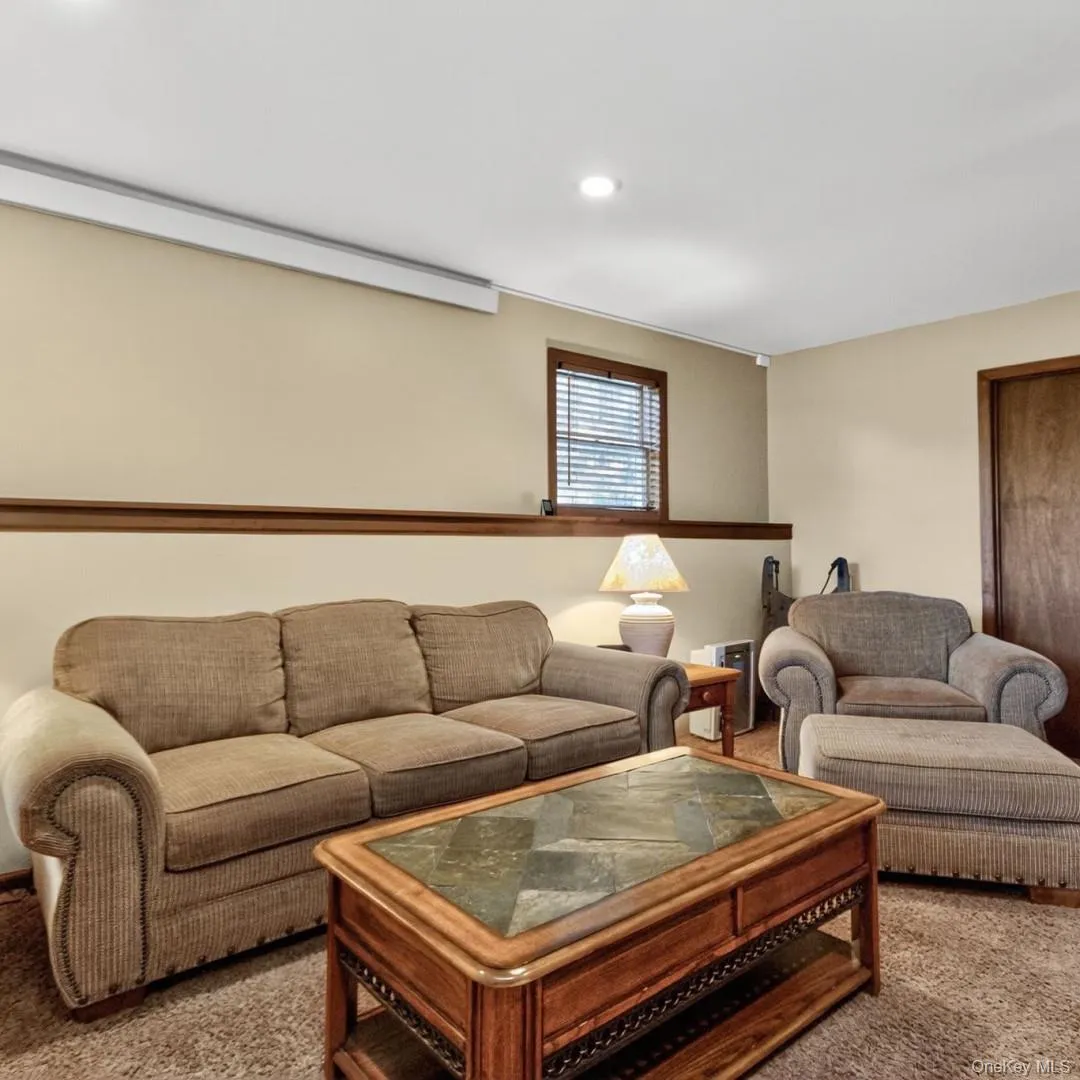 69 Crabby Road, Fallsburg, NY, 3 Bedrooms Bedrooms, 13 Rooms Rooms,3 BathroomsBathrooms,Residential Sale,For Rent,Crabby,0,994123 69 Crabby Road, Fallsburg, NY, 3 Bedrooms Bedrooms, 13 Rooms Rooms,3 BathroomsBathrooms,Residential Sale,For Rent,Crabby,0,994123