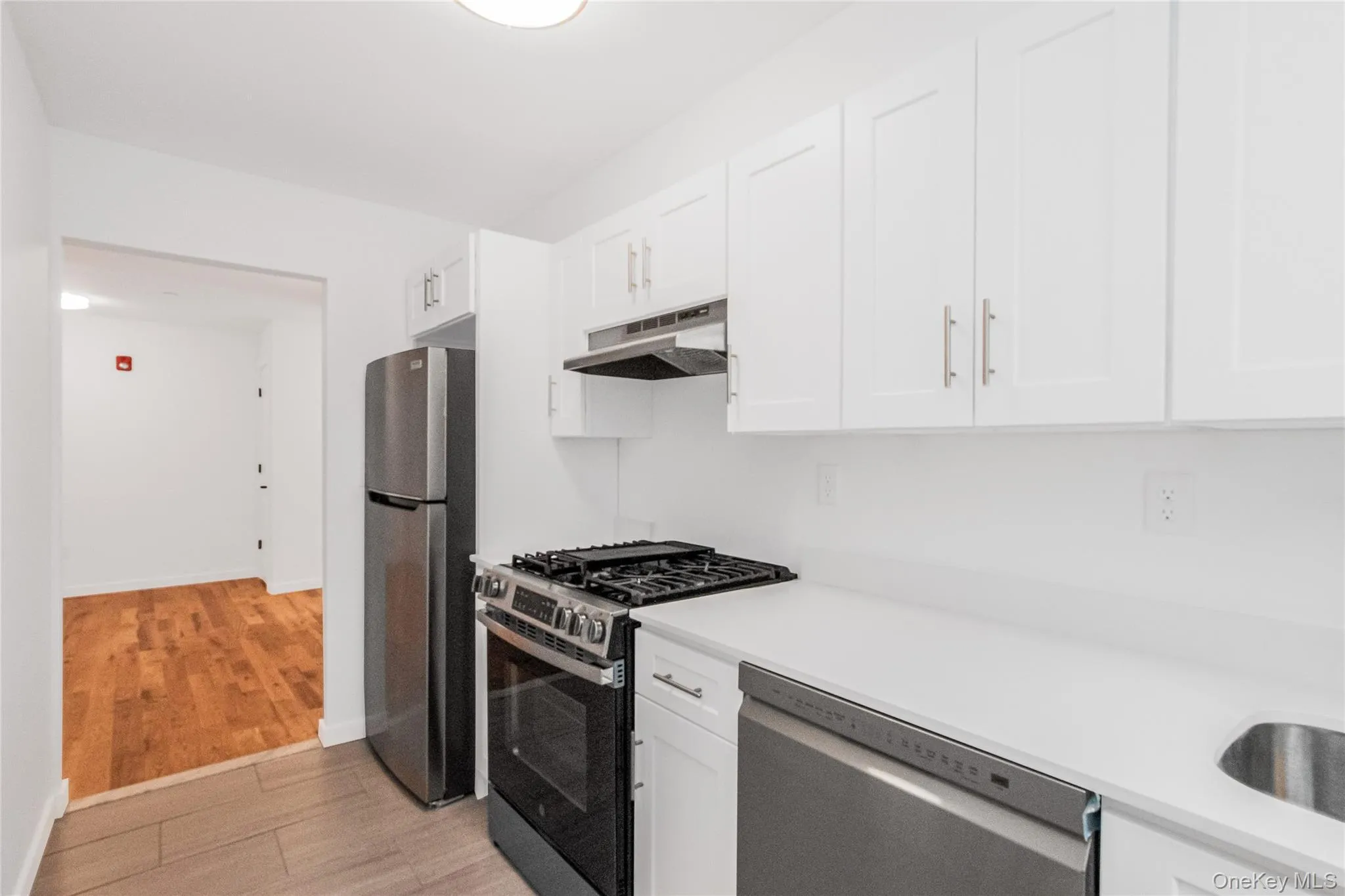 671 Bronx River Road, Yonkers, NY, 2 Bedrooms Bedrooms, 7 Rooms Rooms,1 BathroomBathrooms,Residential,For Rent,Bronx River,0,994134 671 Bronx River Road, Yonkers, NY, 2 Bedrooms Bedrooms, 7 Rooms Rooms,1 BathroomBathrooms,Residential,For Rent,Bronx River,0,994134