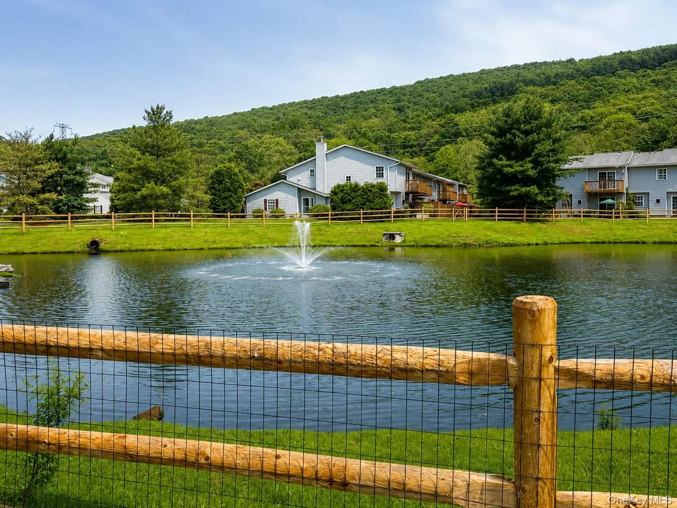 332 Heritage Lane, Monroe, NY, 3 Bedrooms Bedrooms, 8 Rooms Rooms,2 BathroomsBathrooms,Residential,For Rent,Heritage,0,994139 332 Heritage Lane, Monroe, NY, 3 Bedrooms Bedrooms, 8 Rooms Rooms,2 BathroomsBathrooms,Residential,For Rent,Heritage,0,994139