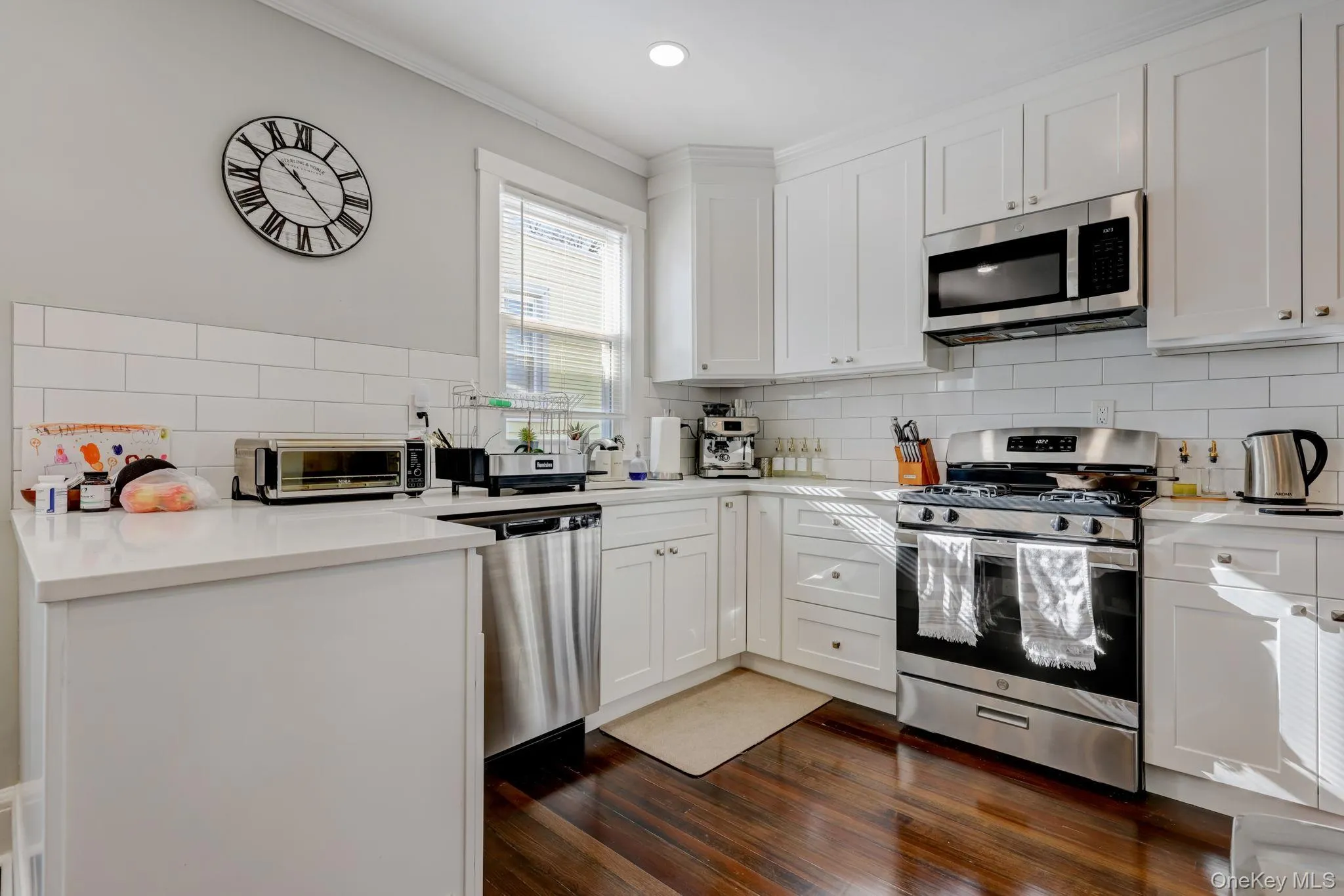 7 4th Street, White Plains, NY, 3 Bedrooms Bedrooms, 5 Rooms Rooms,1 BathroomBathrooms,Residential Lease,For Rent,4th,0,994140 7 4th Street, White Plains, NY, 3 Bedrooms Bedrooms, 5 Rooms Rooms,1 BathroomBathrooms,Residential Lease,For Rent,4th,0,994140