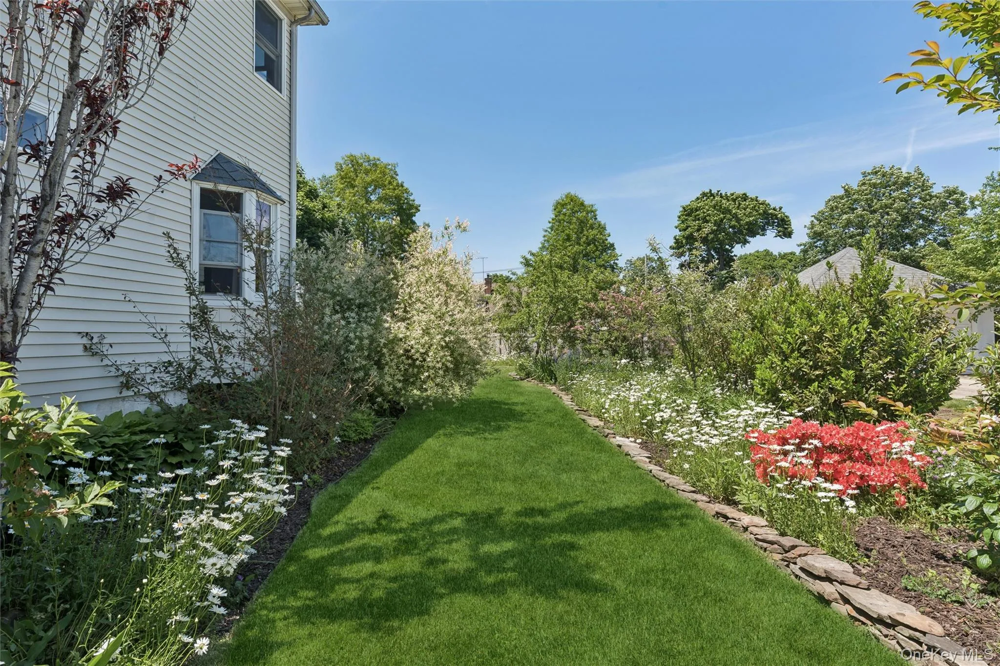 1749 Commonwealth Avenue, Hempstead, NY, 3 Bedrooms Bedrooms, 8 Rooms Rooms,2 BathroomsBathrooms,Residential,For Rent,Commonwealth,0,994148 1749 Commonwealth Avenue, Hempstead, NY, 3 Bedrooms Bedrooms, 8 Rooms Rooms,2 BathroomsBathrooms,Residential,For Rent,Commonwealth,0,994148