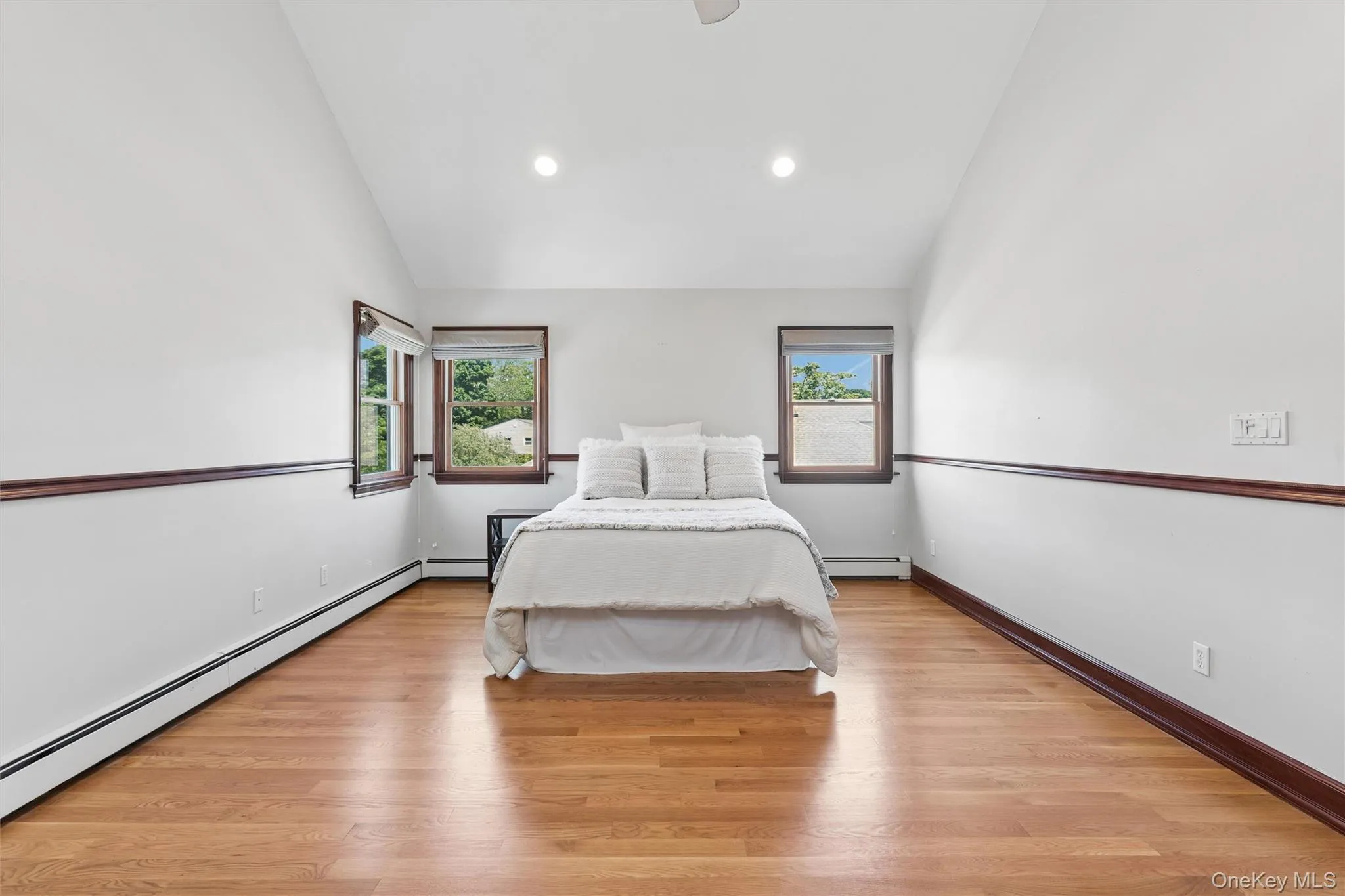 1749 Commonwealth Avenue, Hempstead, NY, 3 Bedrooms Bedrooms, 8 Rooms Rooms,2 BathroomsBathrooms,Residential,For Rent,Commonwealth,0,994148 1749 Commonwealth Avenue, Hempstead, NY, 3 Bedrooms Bedrooms, 8 Rooms Rooms,2 BathroomsBathrooms,Residential,For Rent,Commonwealth,0,994148