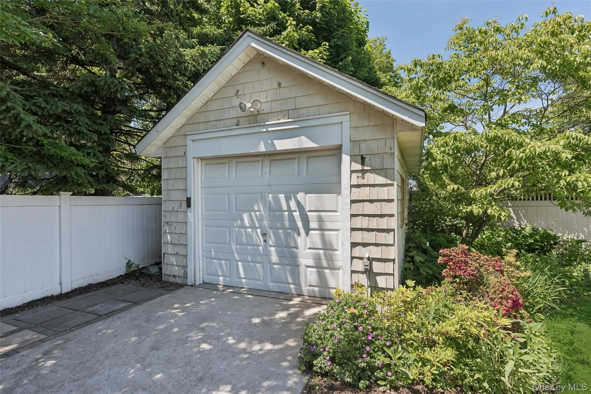 1749 Commonwealth Avenue, Hempstead, NY, 3 Bedrooms Bedrooms, 8 Rooms Rooms,2 BathroomsBathrooms,Residential,For Rent,Commonwealth,0,994148 1749 Commonwealth Avenue, Hempstead, NY, 3 Bedrooms Bedrooms, 8 Rooms Rooms,2 BathroomsBathrooms,Residential,For Rent,Commonwealth,0,994148