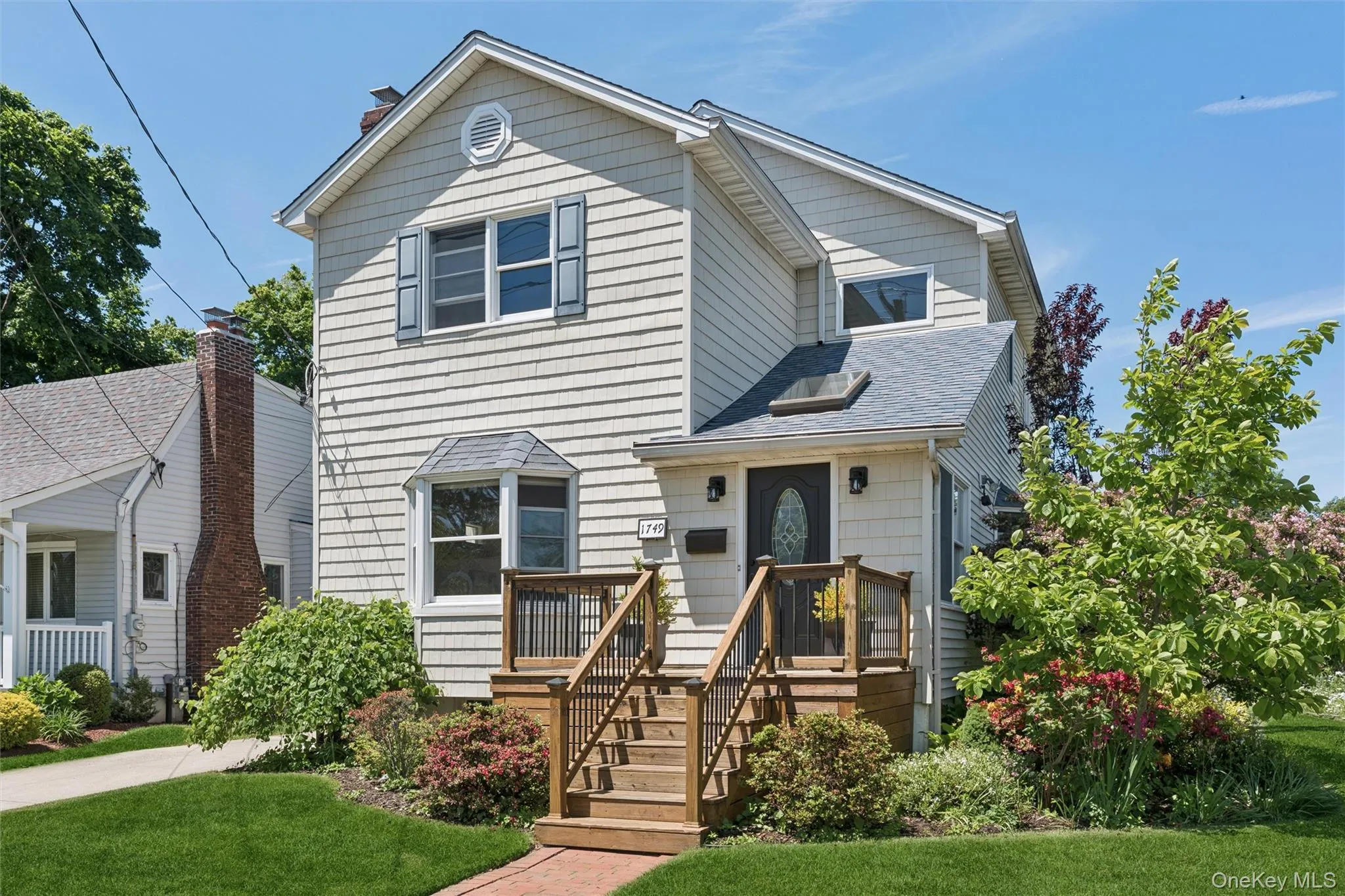 1749 Commonwealth Avenue, Hempstead, NY, 3 Bedrooms Bedrooms, 8 Rooms Rooms,2 BathroomsBathrooms,Residential,For Rent,Commonwealth,0,994148 1749 Commonwealth Avenue, Hempstead, NY, 3 Bedrooms Bedrooms, 8 Rooms Rooms,2 BathroomsBathrooms,Residential,For Rent,Commonwealth,0,994148