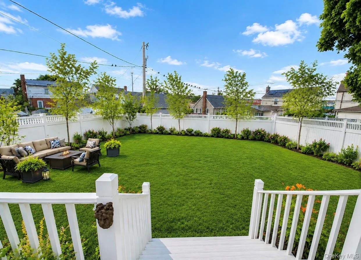 25 Nassau Street, Hempstead, NY, 3 Bedrooms Bedrooms, 6 Rooms Rooms,2 BathroomsBathrooms,Residential,For Rent,Nassau,0,994173 25 Nassau Street, Hempstead, NY, 3 Bedrooms Bedrooms, 6 Rooms Rooms,2 BathroomsBathrooms,Residential,For Rent,Nassau,0,994173