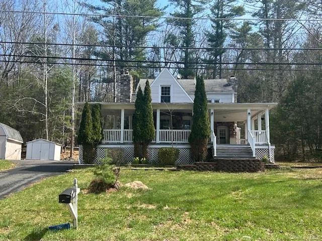 196 Oakland Valley Road, Deerpark, NY, 4 Bedrooms Bedrooms, 12 Rooms Rooms,3 BathroomsBathrooms,Residential Lease,For Rent,Oakland Valley,0,994174 196 Oakland Valley Road, Deerpark, NY, 4 Bedrooms Bedrooms, 12 Rooms Rooms,3 BathroomsBathrooms,Residential Lease,For Rent,Oakland Valley,0,994174