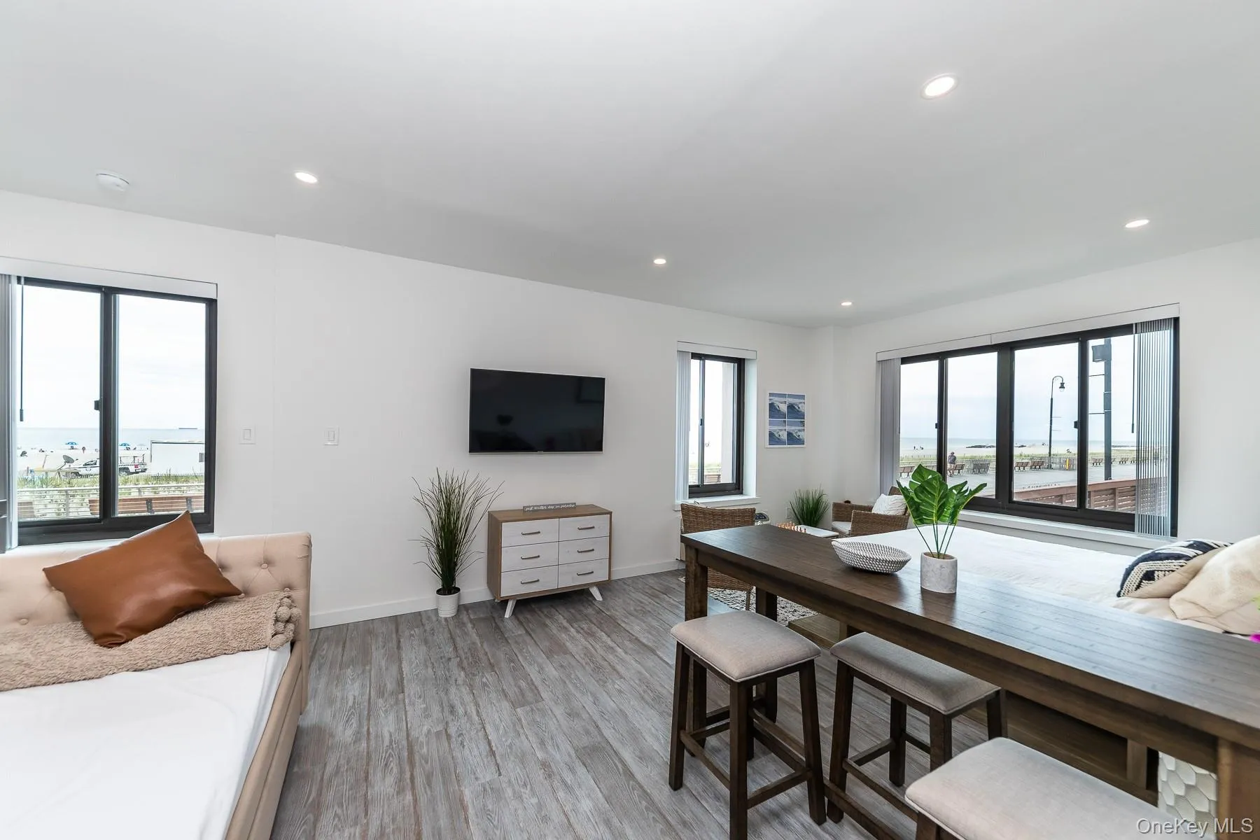100 Broadway, Long Beach, NY, 1 Bedroom Bedrooms, 5 Rooms Rooms,1 BathroomBathrooms,Residential Lease,For Rent,Broadway,0,994184 100 Broadway, Long Beach, NY, 1 Bedroom Bedrooms, 5 Rooms Rooms,1 BathroomBathrooms,Residential Lease,For Rent,Broadway,0,994184