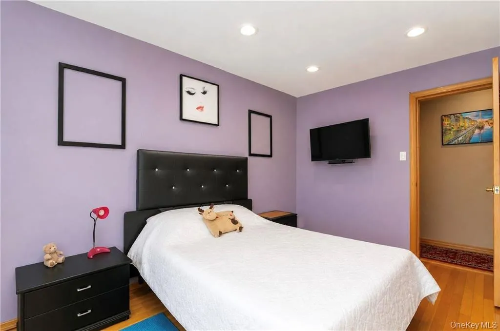 2800 Coyle Street, New York, NY, 3 Bedrooms Bedrooms, 4 Rooms Rooms,1 BathroomBathrooms,Residential,For Rent,Coyle,0,994185 2800 Coyle Street, New York, NY, 3 Bedrooms Bedrooms, 4 Rooms Rooms,1 BathroomBathrooms,Residential,For Rent,Coyle,0,994185