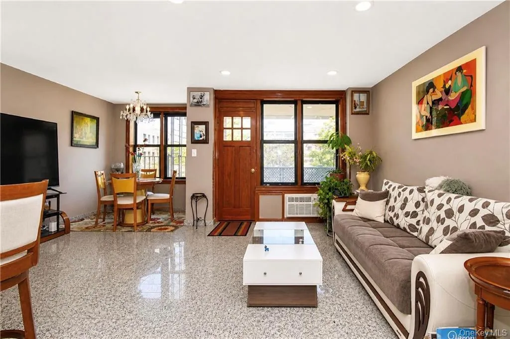 2800 Coyle Street, New York, NY, 3 Bedrooms Bedrooms, 4 Rooms Rooms,1 BathroomBathrooms,Residential,For Rent,Coyle,0,994185 2800 Coyle Street, New York, NY, 3 Bedrooms Bedrooms, 4 Rooms Rooms,1 BathroomBathrooms,Residential,For Rent,Coyle,0,994185