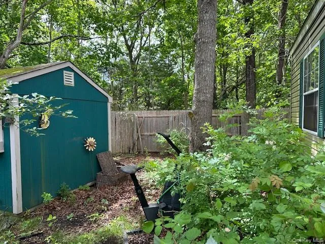 1538 Speonk-Riverhead Rd, Southampton, NY, 2 Bedrooms Bedrooms, 4 Rooms Rooms,2 BathroomsBathrooms,Residential,For Rent,Speonk-Riverhead Rd,0,994186 1538 Speonk-Riverhead Rd, Southampton, NY, 2 Bedrooms Bedrooms, 4 Rooms Rooms,2 BathroomsBathrooms,Residential,For Rent,Speonk-Riverhead Rd,0,994186