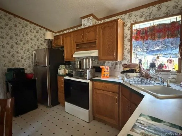1538 Speonk-Riverhead Rd, Southampton, NY, 2 Bedrooms Bedrooms, 4 Rooms Rooms,2 BathroomsBathrooms,Residential,For Rent,Speonk-Riverhead Rd,0,994186 1538 Speonk-Riverhead Rd, Southampton, NY, 2 Bedrooms Bedrooms, 4 Rooms Rooms,2 BathroomsBathrooms,Residential,For Rent,Speonk-Riverhead Rd,0,994186