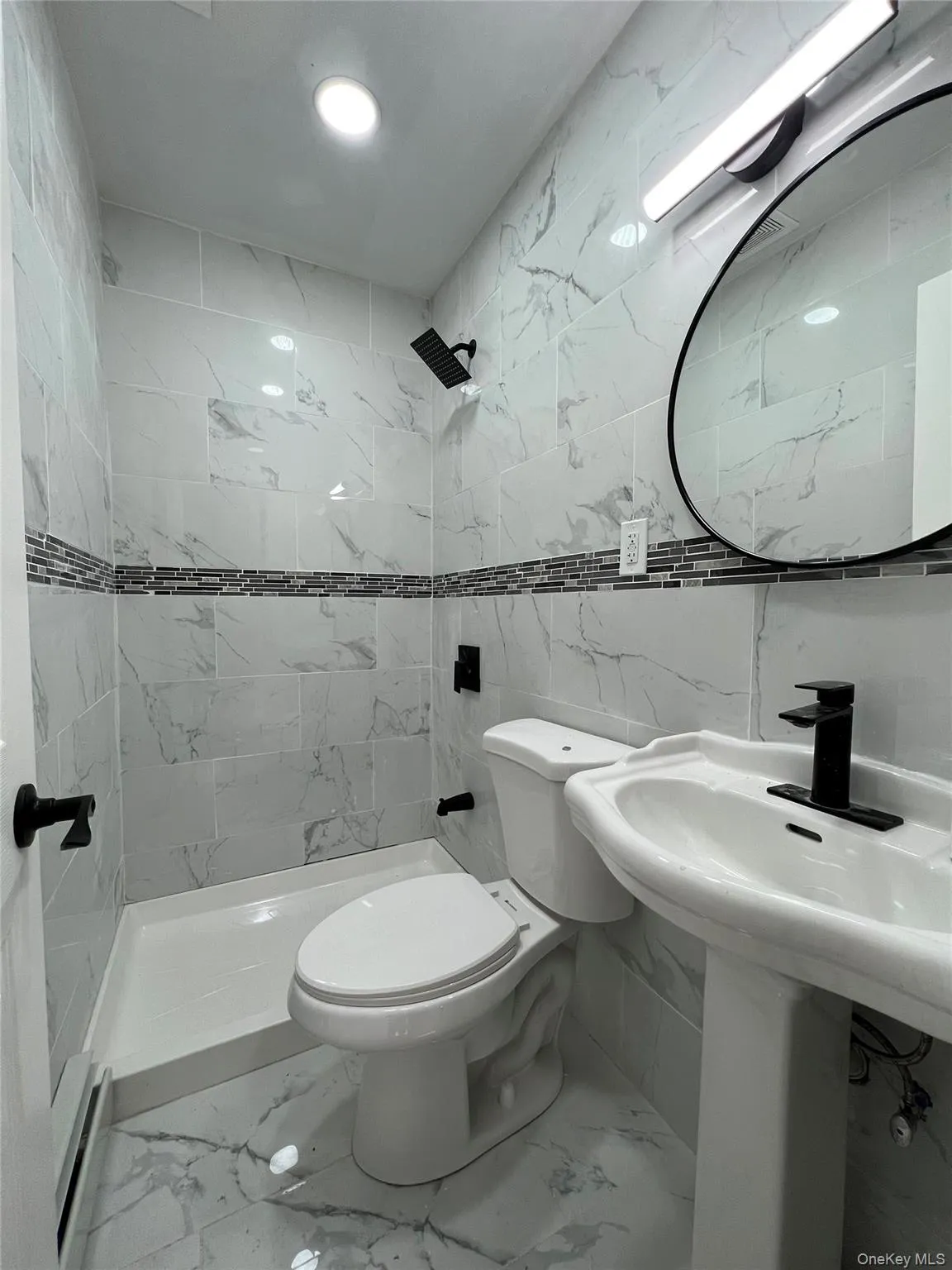24030 141st Avenue, New York, NY, 3 Bedrooms Bedrooms, 4 Rooms Rooms,1 BathroomBathrooms,Residential Lease,For Rent,141st,0,994206 24030 141st Avenue, New York, NY, 3 Bedrooms Bedrooms, 4 Rooms Rooms,1 BathroomBathrooms,Residential Lease,For Rent,141st,0,994206
