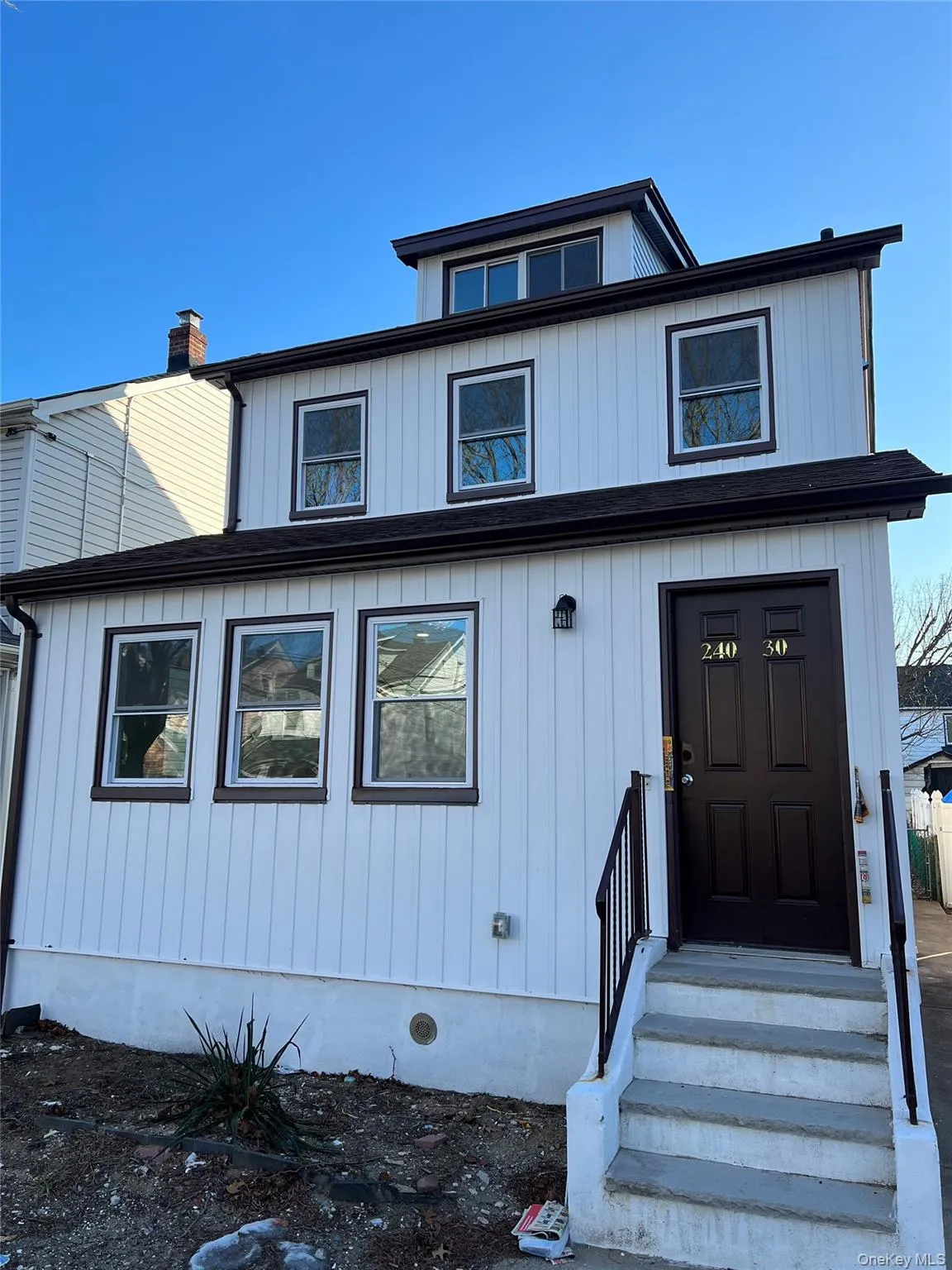 24030 141st Avenue, New York, NY, 3 Bedrooms Bedrooms, 4 Rooms Rooms,1 BathroomBathrooms,Residential Lease,For Rent,141st,0,994206 24030 141st Avenue, New York, NY, 3 Bedrooms Bedrooms, 4 Rooms Rooms,1 BathroomBathrooms,Residential Lease,For Rent,141st,0,994206