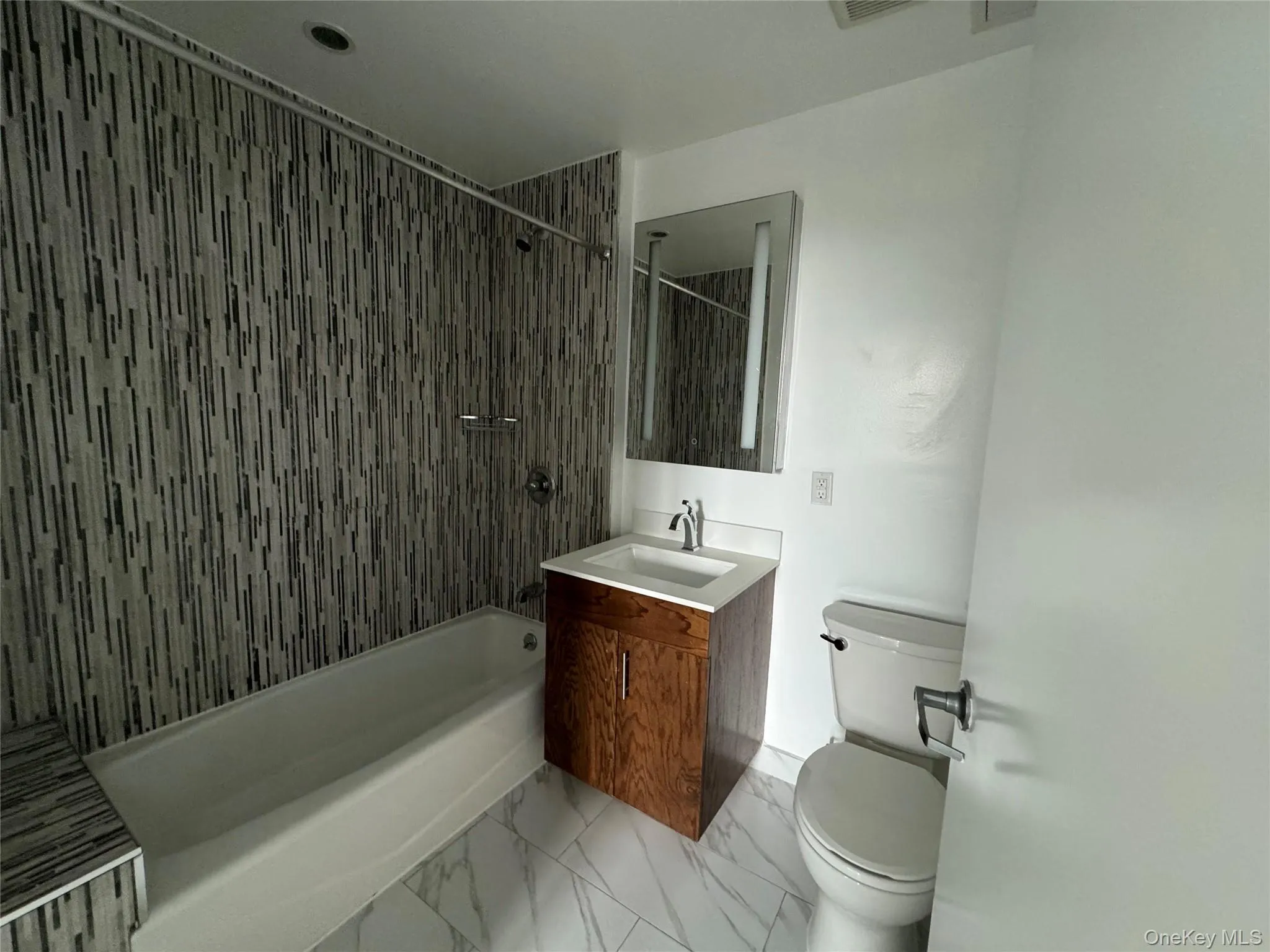 8403 Lander Street, New York, NY, 2 Bedrooms Bedrooms, 4 Rooms Rooms,2 BathroomsBathrooms,Residential Lease,For Rent,Lander Street,0,994208 8403 Lander Street, New York, NY, 2 Bedrooms Bedrooms, 4 Rooms Rooms,2 BathroomsBathrooms,Residential Lease,For Rent,Lander Street,0,994208