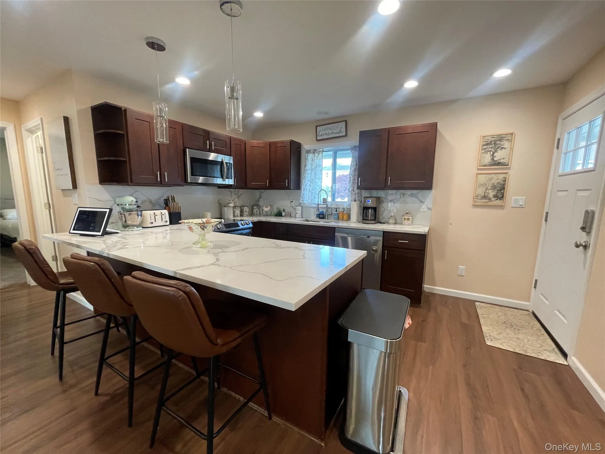 11 Skylark Lane, Hempstead, NY, 4 Bedrooms Bedrooms, 7 Rooms Rooms,2 BathroomsBathrooms,Residential Lease,For Rent,Skylark,0,994212 11 Skylark Lane, Hempstead, NY, 4 Bedrooms Bedrooms, 7 Rooms Rooms,2 BathroomsBathrooms,Residential Lease,For Rent,Skylark,0,994212