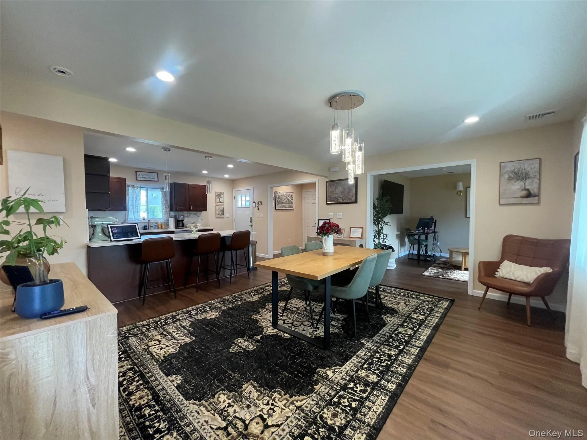 11 Skylark Lane, Hempstead, NY, 4 Bedrooms Bedrooms, 7 Rooms Rooms,2 BathroomsBathrooms,Residential Lease,For Rent,Skylark,0,994212 11 Skylark Lane, Hempstead, NY, 4 Bedrooms Bedrooms, 7 Rooms Rooms,2 BathroomsBathrooms,Residential Lease,For Rent,Skylark,0,994212