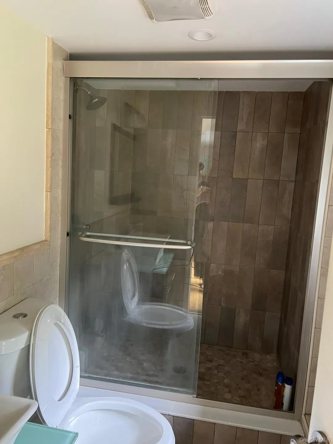 5 Jeffrey Court, Oyster Bay, NY, 4 Bedrooms Bedrooms, 7 Rooms Rooms,2 BathroomsBathrooms,Residential Lease,For Rent,Jeffrey,0,994215 5 Jeffrey Court, Oyster Bay, NY, 4 Bedrooms Bedrooms, 7 Rooms Rooms,2 BathroomsBathrooms,Residential Lease,For Rent,Jeffrey,0,994215