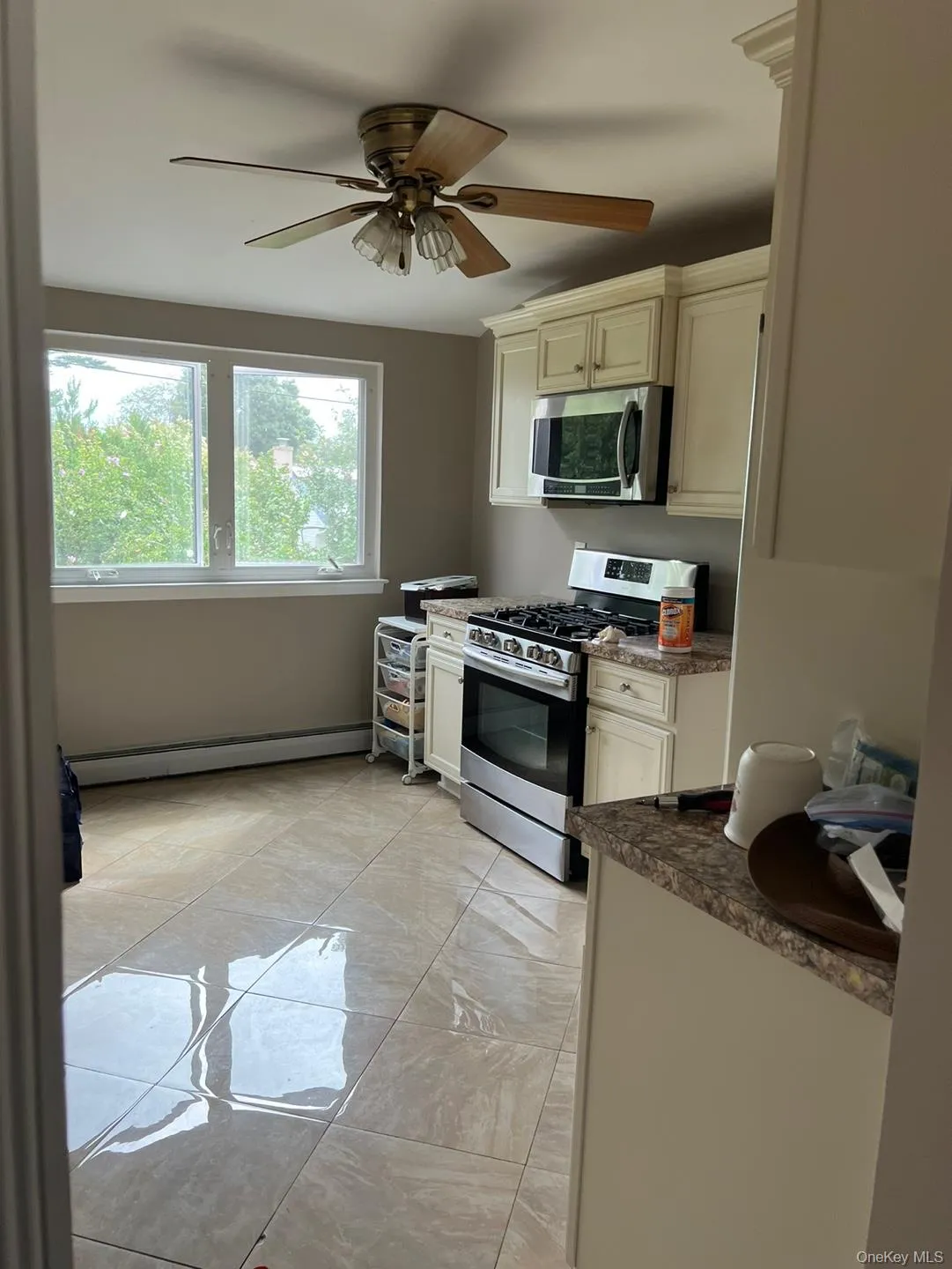 5 Jeffrey Court, Oyster Bay, NY, 4 Bedrooms Bedrooms, 7 Rooms Rooms,2 BathroomsBathrooms,Residential Lease,For Rent,Jeffrey,0,994215 5 Jeffrey Court, Oyster Bay, NY, 4 Bedrooms Bedrooms, 7 Rooms Rooms,2 BathroomsBathrooms,Residential Lease,For Rent,Jeffrey,0,994215