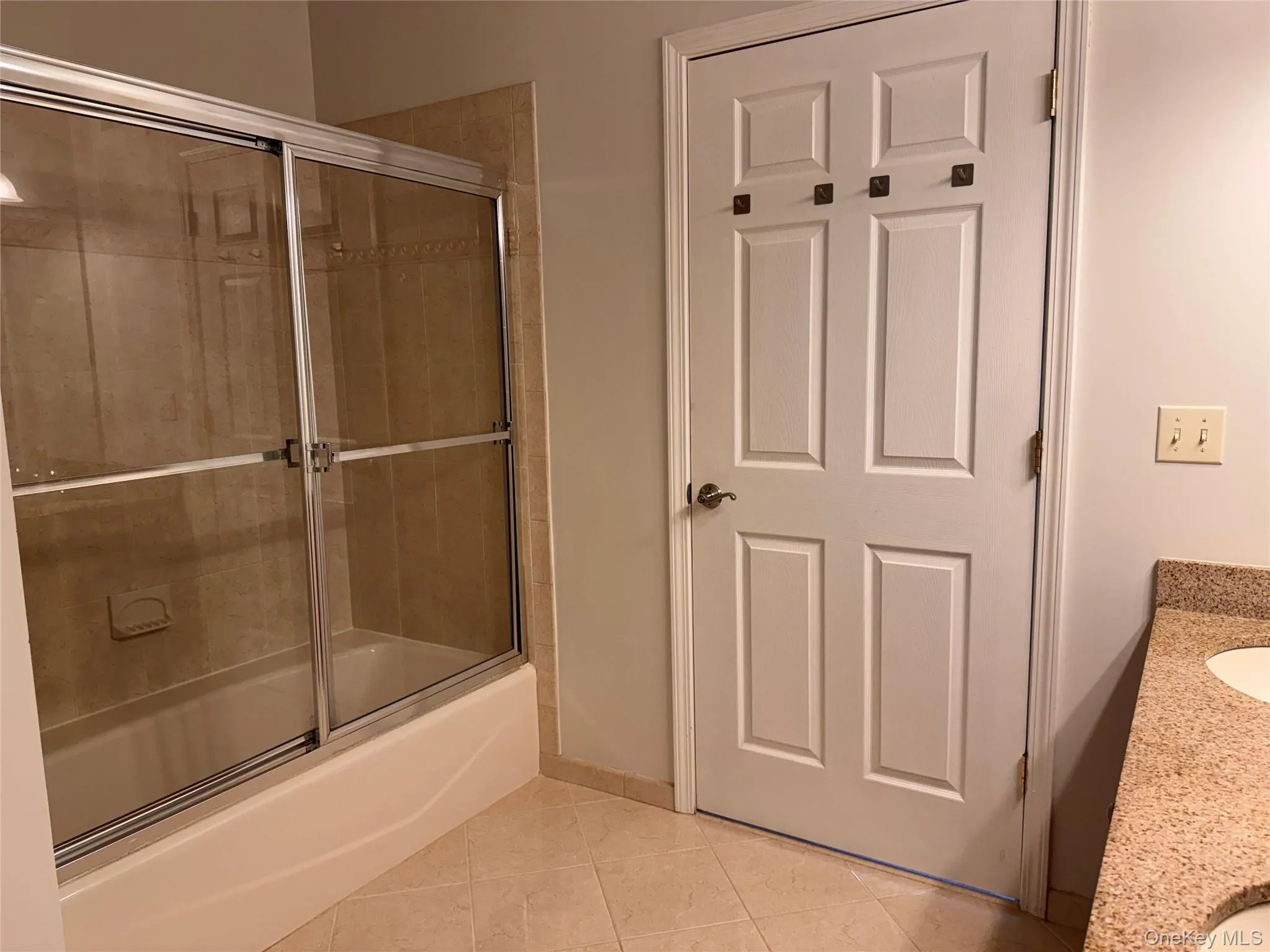 935 Tower Ridge Circle, Middletown, NY, 1 Bedroom Bedrooms, 4 Rooms Rooms,1 BathroomBathrooms,Residential Lease,For Rent,Tower Ridge,0,994228 935 Tower Ridge Circle, Middletown, NY, 1 Bedroom Bedrooms, 4 Rooms Rooms,1 BathroomBathrooms,Residential Lease,For Rent,Tower Ridge,0,994228