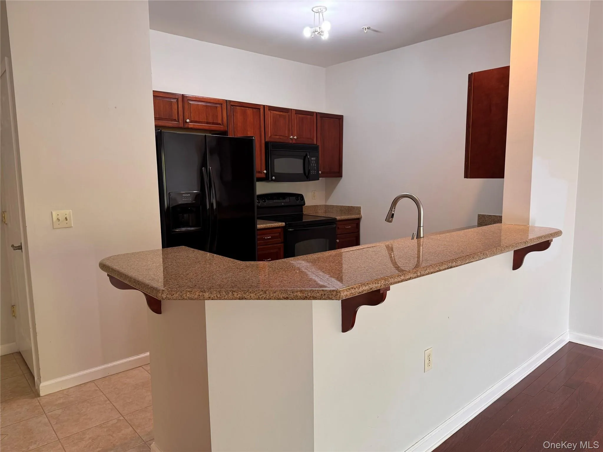 935 Tower Ridge Circle, Middletown, NY, 1 Bedroom Bedrooms, 4 Rooms Rooms,1 BathroomBathrooms,Residential Lease,For Rent,Tower Ridge,0,994228 935 Tower Ridge Circle, Middletown, NY, 1 Bedroom Bedrooms, 4 Rooms Rooms,1 BathroomBathrooms,Residential Lease,For Rent,Tower Ridge,0,994228