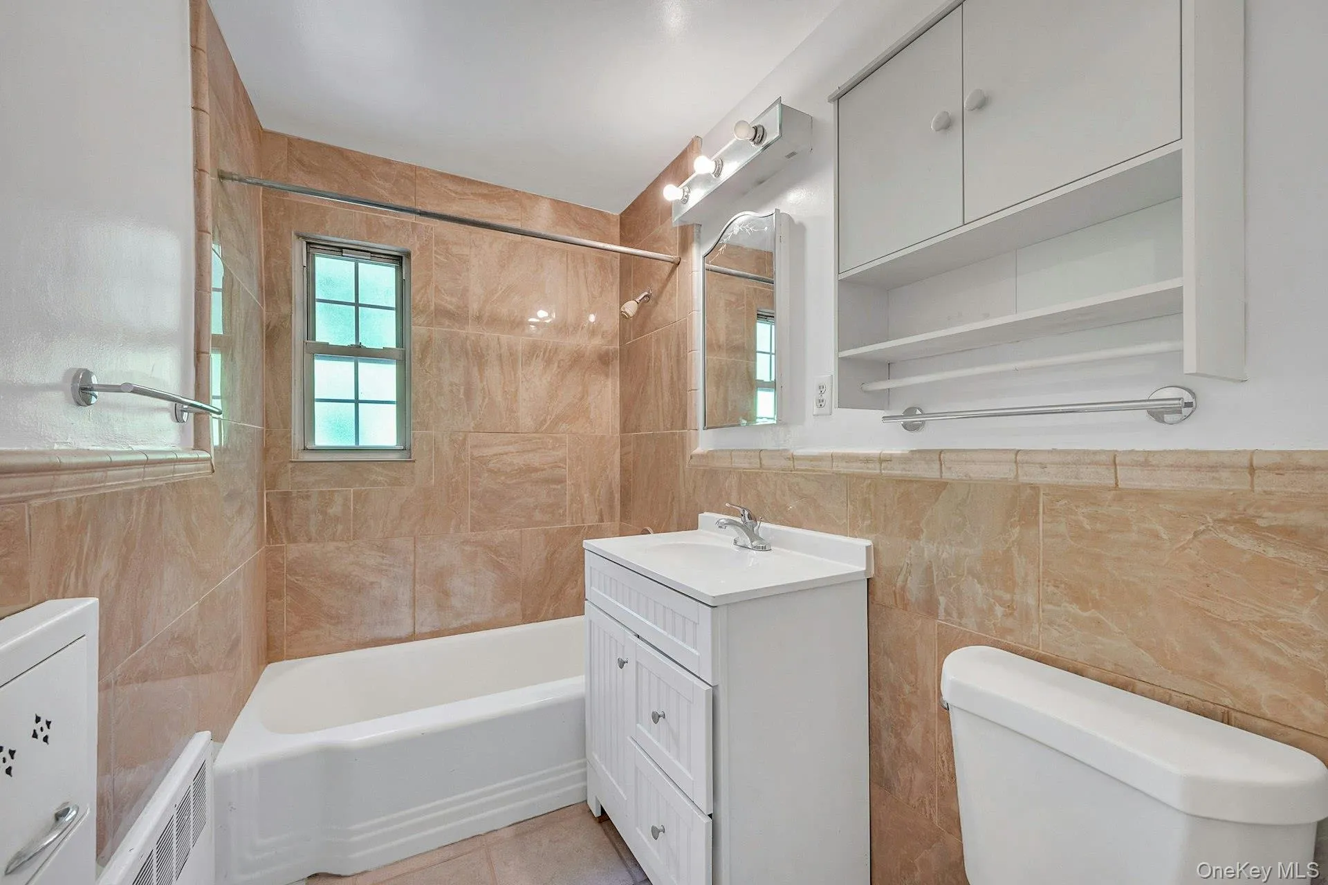 45 Robins Crescent, New Rochelle, NY, 1 Bedroom Bedrooms, 3 Rooms Rooms,1 BathroomBathrooms,Residential,For Rent,Robins,0,994248 45 Robins Crescent, New Rochelle, NY, 1 Bedroom Bedrooms, 3 Rooms Rooms,1 BathroomBathrooms,Residential,For Rent,Robins,0,994248