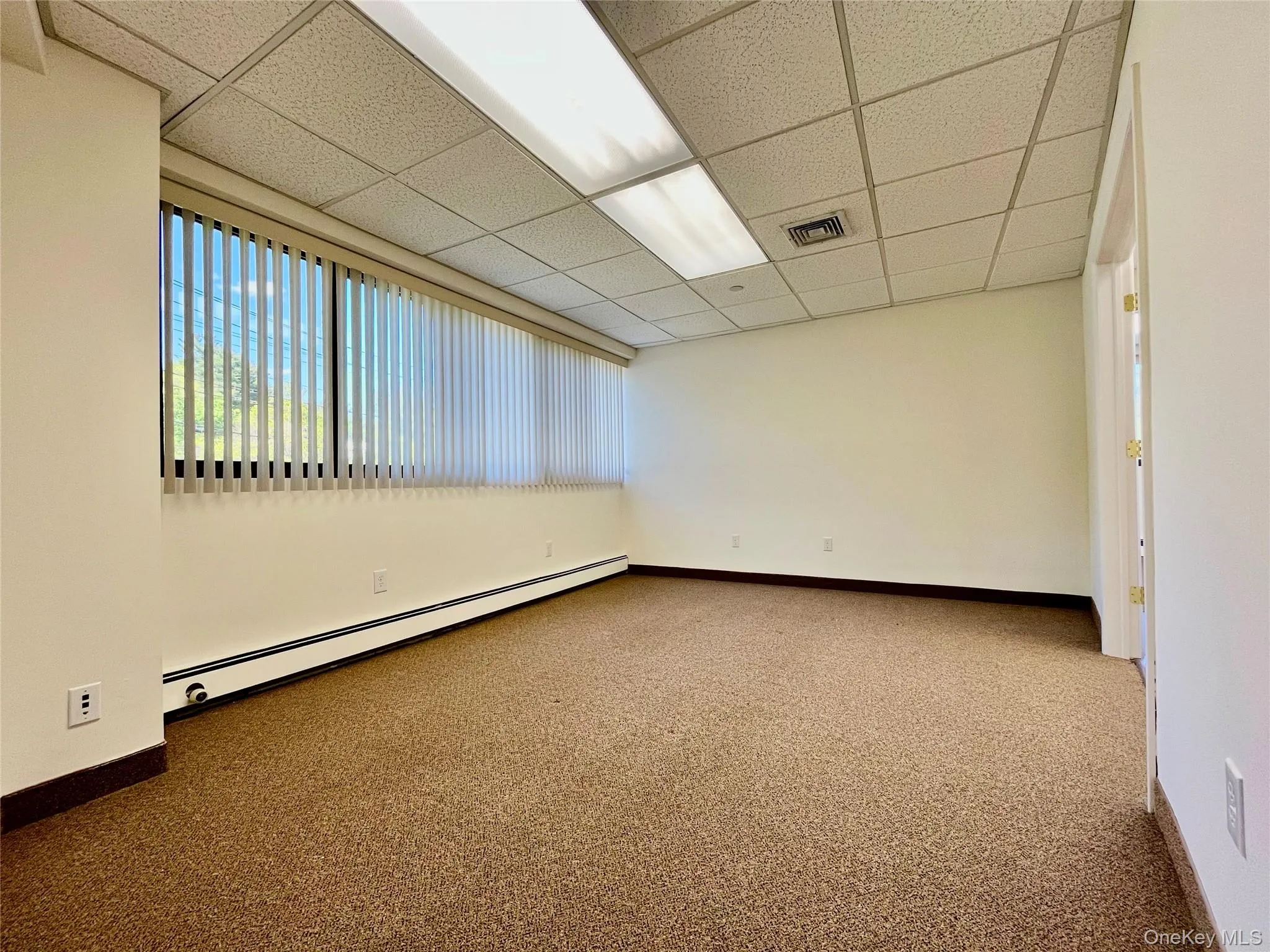 Exec Office 2 /conference roomApprox. 11'1/2" X 16" Exec Office 2 /conference roomApprox. 11'1/2" X 16"