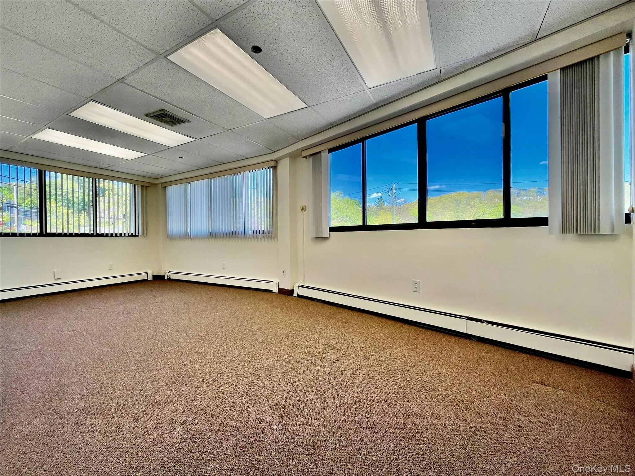 Exec office 1Approx. 22' X 10'1/2" Exec office 1Approx. 22' X 10'1/2"
