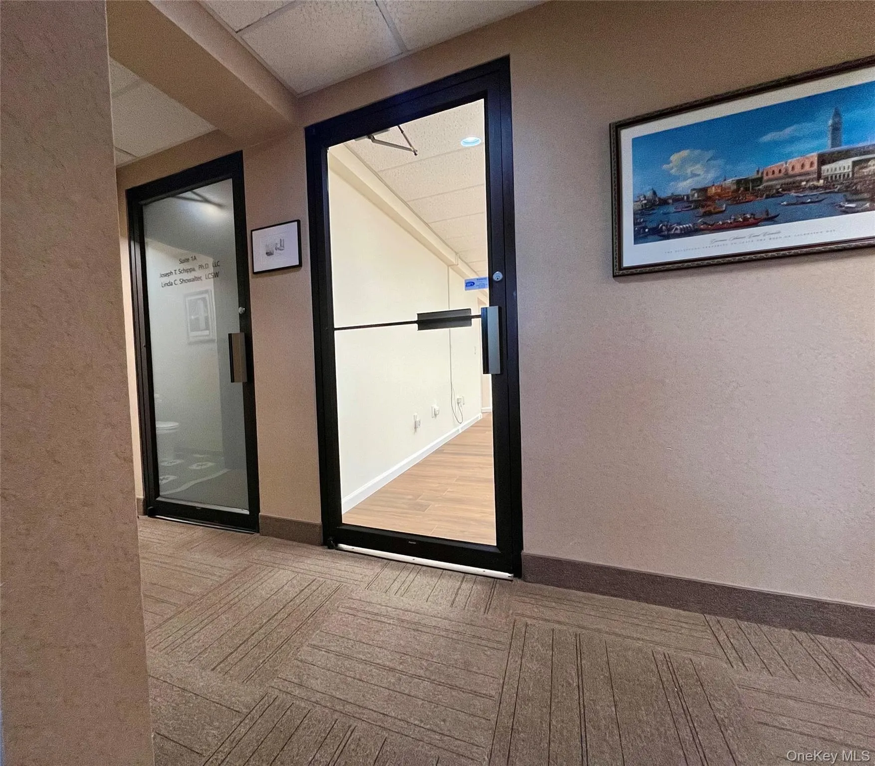 1st FL Hallway Entrance 1st FL Hallway Entrance