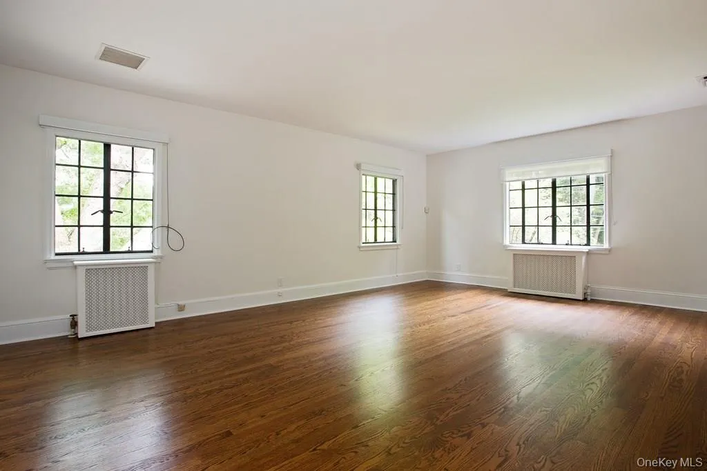 11 Eton Road, Scarsdale, NY, 4 Bedrooms Bedrooms, 9 Rooms Rooms,3 BathroomsBathrooms,Residential Lease,For Rent,Eton,0,994259 11 Eton Road, Scarsdale, NY, 4 Bedrooms Bedrooms, 9 Rooms Rooms,3 BathroomsBathrooms,Residential Lease,For Rent,Eton,0,994259