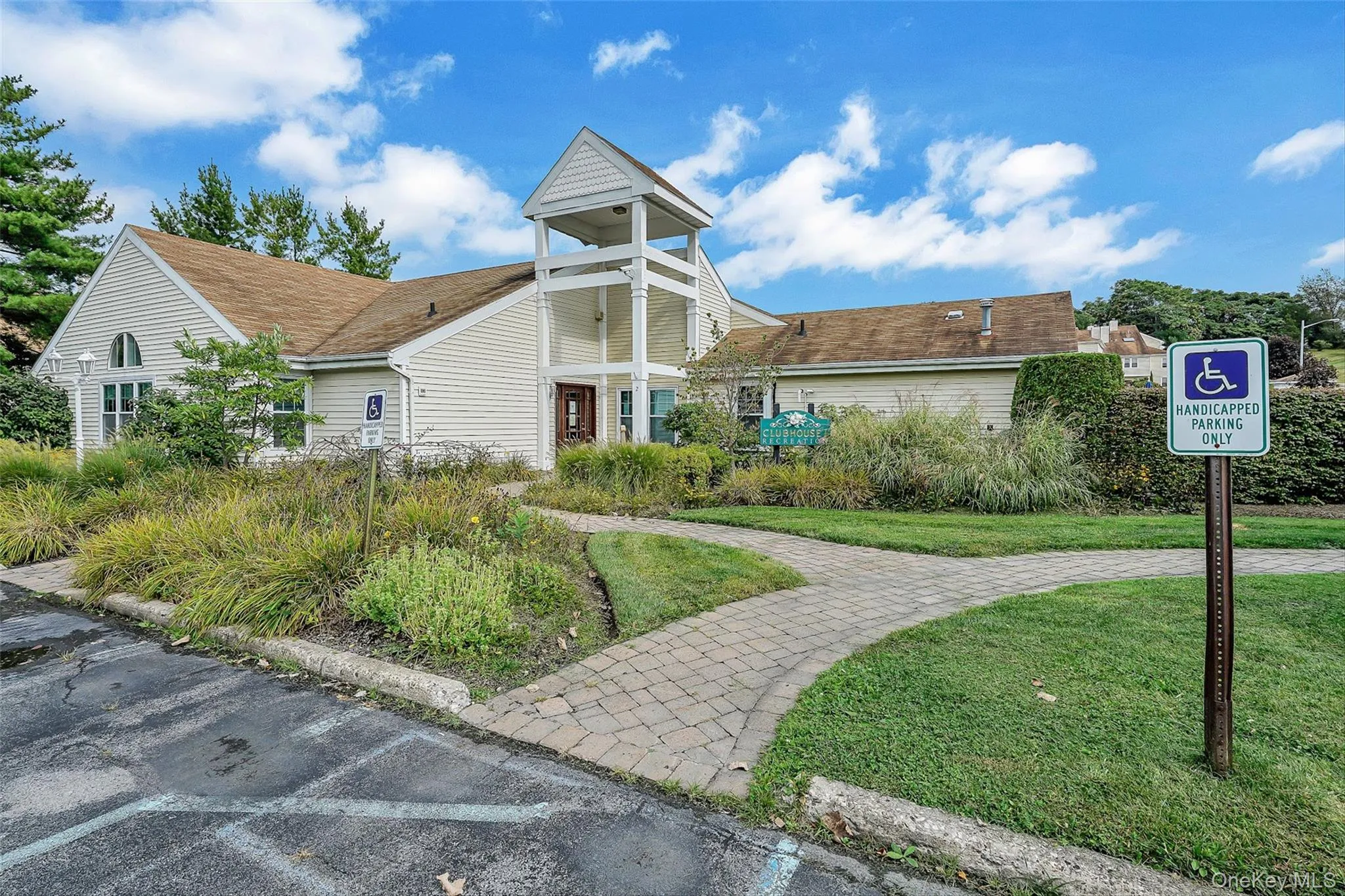 2722 Whispering Hills, Chester Town, NY, 3 Bedrooms Bedrooms, 6 Rooms Rooms,2 BathroomsBathrooms,Residential Lease,For Rent,Whispering,0,994270 2722 Whispering Hills, Chester Town, NY, 3 Bedrooms Bedrooms, 6 Rooms Rooms,2 BathroomsBathrooms,Residential Lease,For Rent,Whispering,0,994270