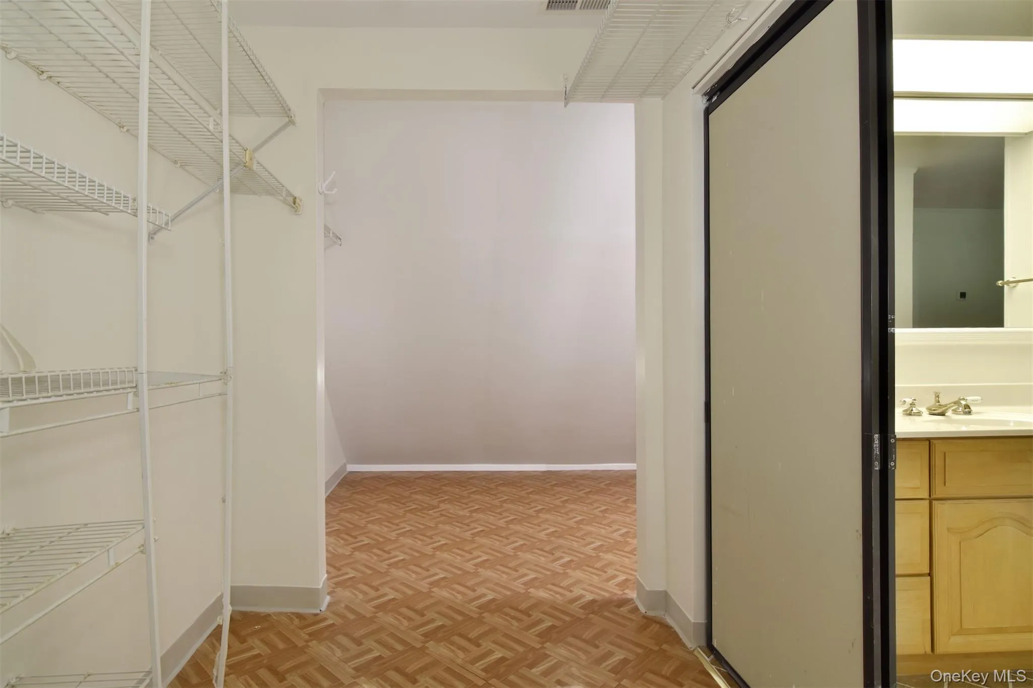 400 Birch Lane, Greenburgh, NY, 2 Bedrooms Bedrooms, 9 Rooms Rooms,2 BathroomsBathrooms,Residential,For Rent,Birch,0,KEY994274 400 Birch Lane, Greenburgh, NY, 2 Bedrooms Bedrooms, 9 Rooms Rooms,2 BathroomsBathrooms,Residential,For Rent,Birch,0,KEY994274