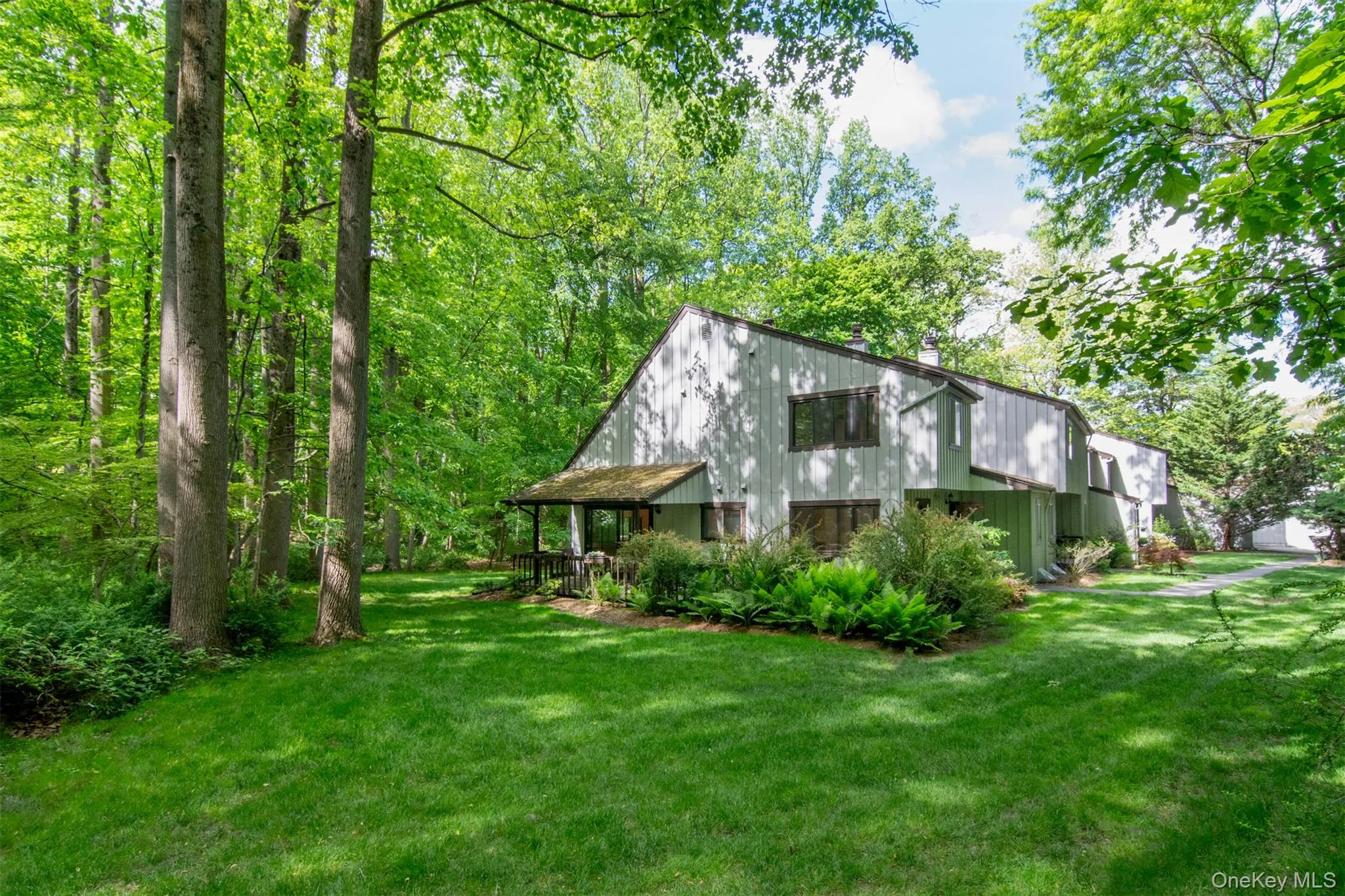 400 Birch Lane, Greenburgh, NY, 2 Bedrooms Bedrooms, 9 Rooms Rooms,2 BathroomsBathrooms,Residential,For Rent,Birch,0,KEY994274 400 Birch Lane, Greenburgh, NY, 2 Bedrooms Bedrooms, 9 Rooms Rooms,2 BathroomsBathrooms,Residential,For Rent,Birch,0,KEY994274