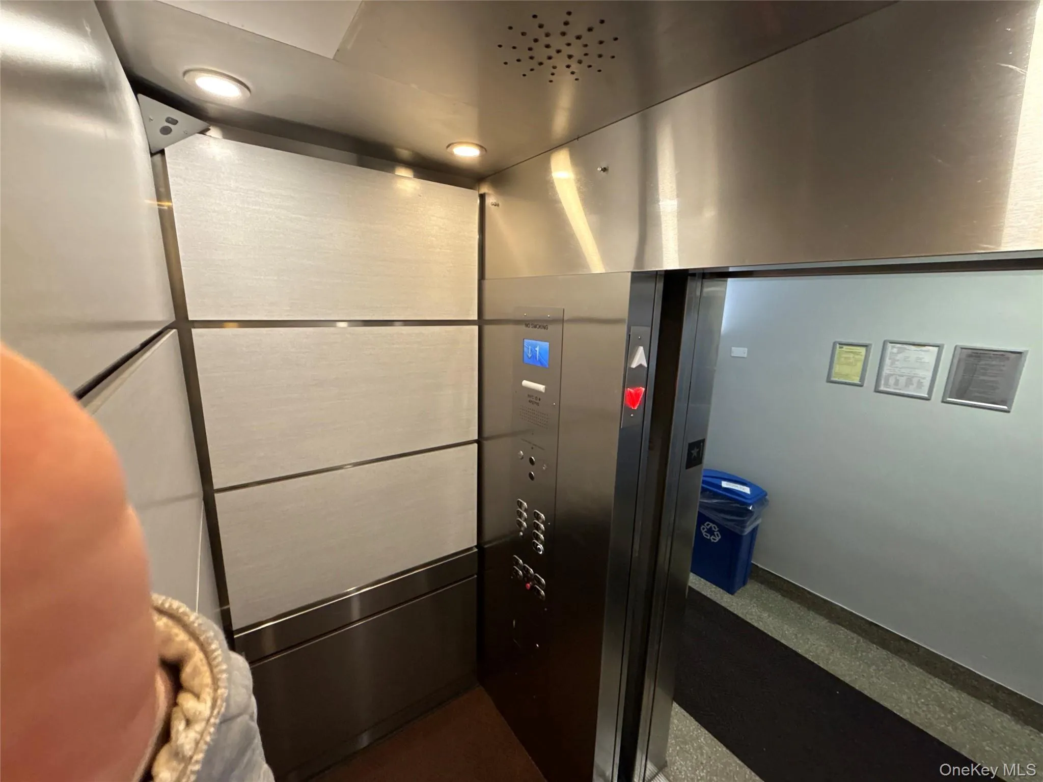 Modern Elevator Modern Elevator