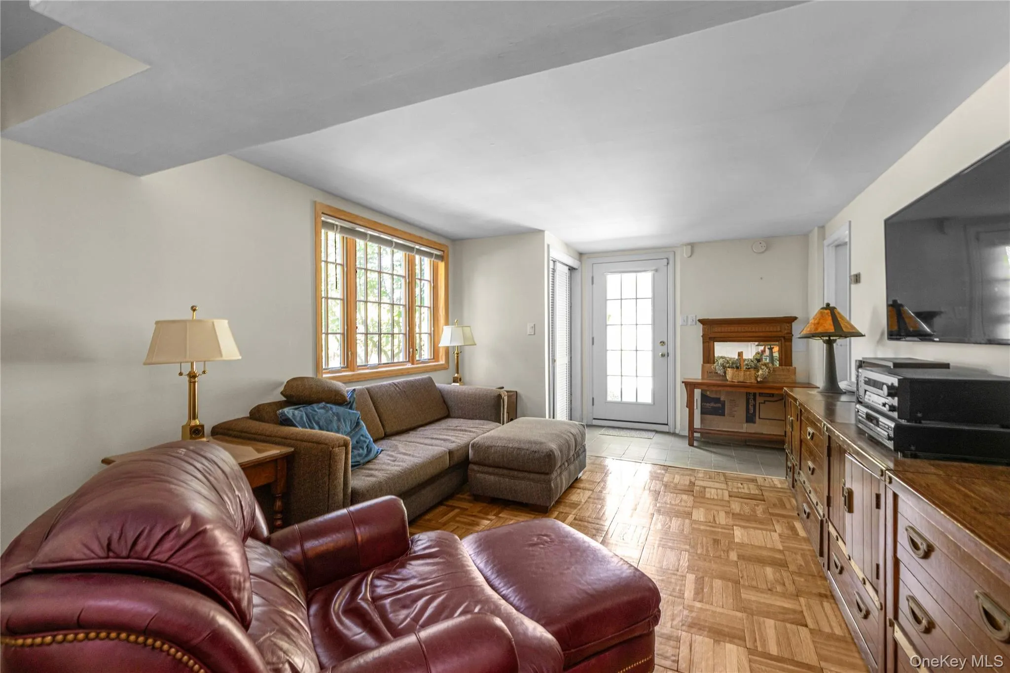 11 North Road, Oyster Bay, NY, 5 Bedrooms Bedrooms, 8 Rooms Rooms,4 BathroomsBathrooms,Residential Lease,For Rent,North,0,994330 11 North Road, Oyster Bay, NY, 5 Bedrooms Bedrooms, 8 Rooms Rooms,4 BathroomsBathrooms,Residential Lease,For Rent,North,0,994330