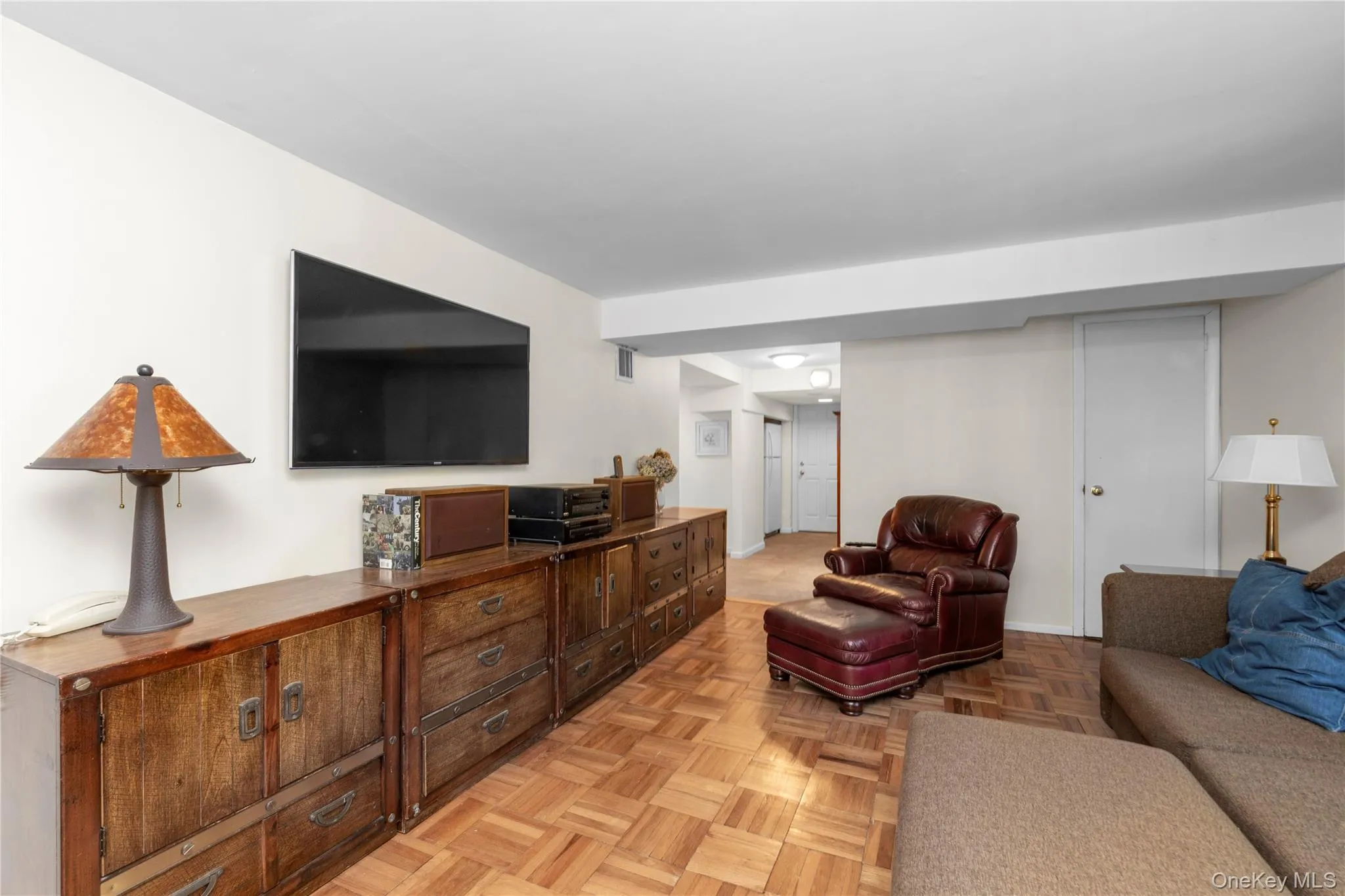 11 North Road, Oyster Bay, NY, 5 Bedrooms Bedrooms, 8 Rooms Rooms,4 BathroomsBathrooms,Residential Lease,For Rent,North,0,994330 11 North Road, Oyster Bay, NY, 5 Bedrooms Bedrooms, 8 Rooms Rooms,4 BathroomsBathrooms,Residential Lease,For Rent,North,0,994330