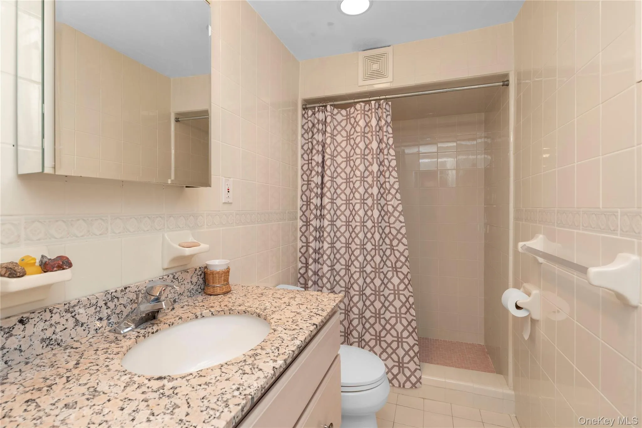 11 North Road, Oyster Bay, NY, 5 Bedrooms Bedrooms, 8 Rooms Rooms,4 BathroomsBathrooms,Residential Lease,For Rent,North,0,994330 11 North Road, Oyster Bay, NY, 5 Bedrooms Bedrooms, 8 Rooms Rooms,4 BathroomsBathrooms,Residential Lease,For Rent,North,0,994330