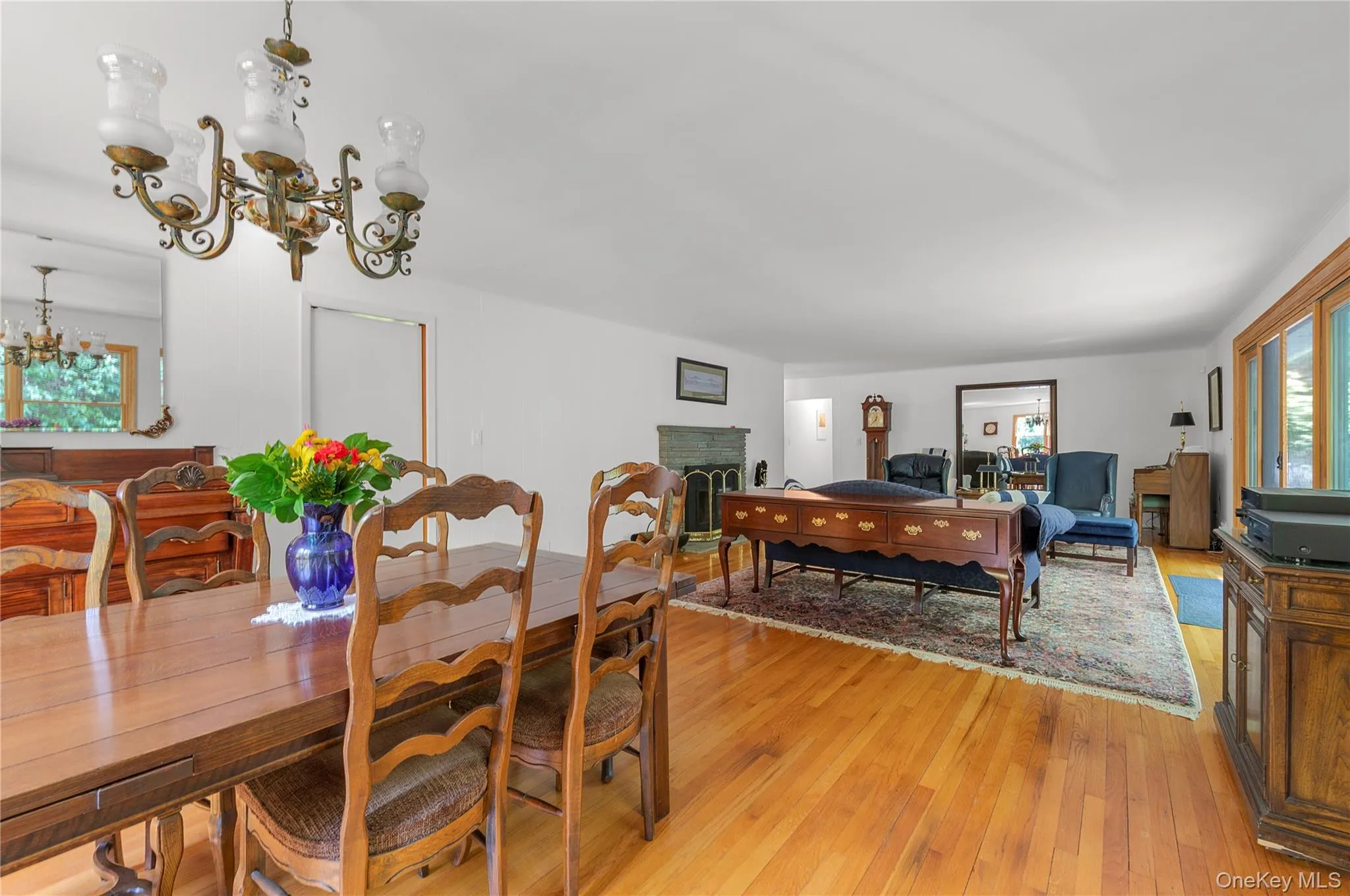 11 North Road, Oyster Bay, NY, 5 Bedrooms Bedrooms, 8 Rooms Rooms,4 BathroomsBathrooms,Residential Lease,For Rent,North,0,994330 11 North Road, Oyster Bay, NY, 5 Bedrooms Bedrooms, 8 Rooms Rooms,4 BathroomsBathrooms,Residential Lease,For Rent,North,0,994330