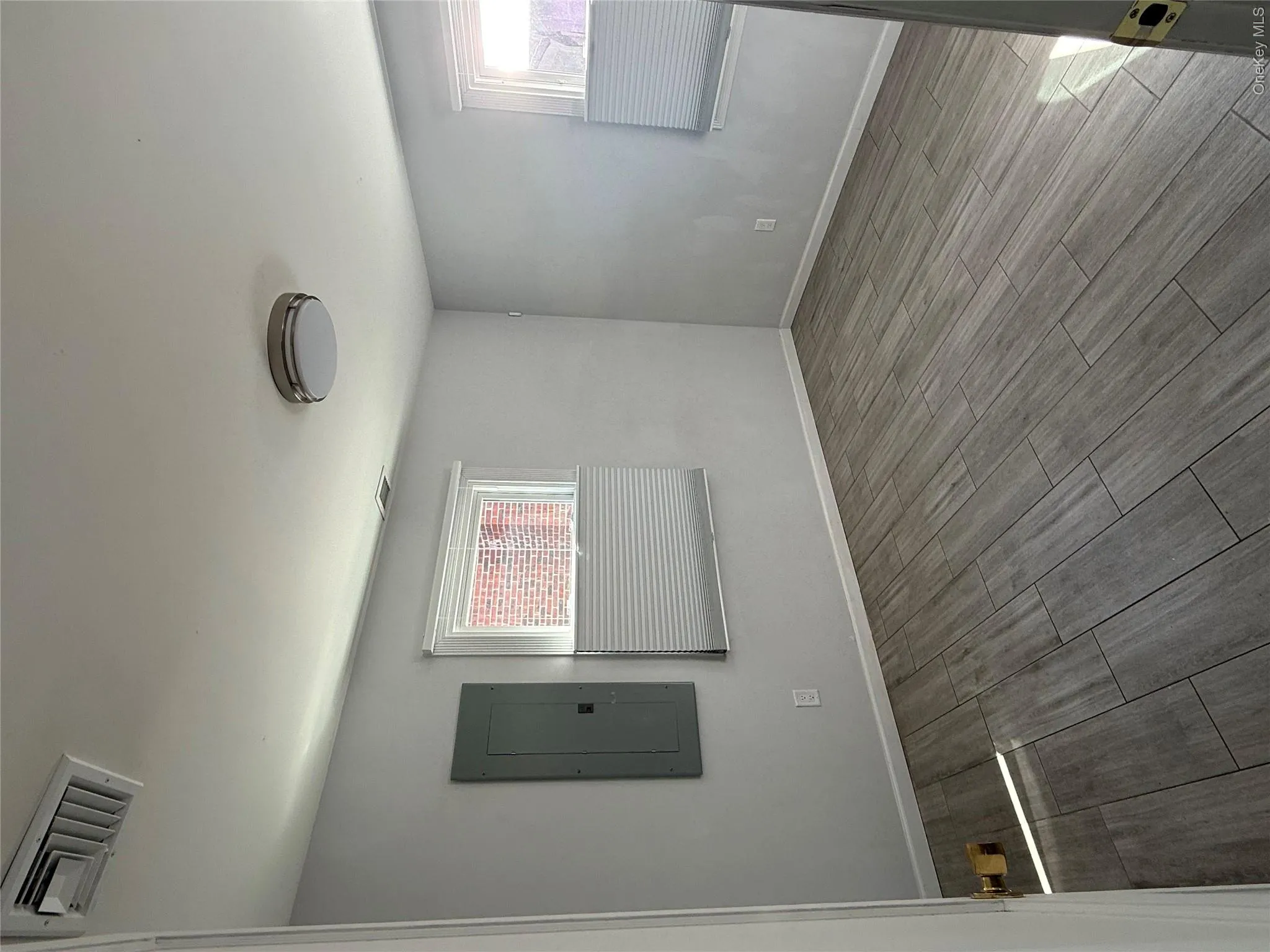 70 Roundhill Drive, Yonkers, NY, 2 Bedrooms Bedrooms, 5 Rooms Rooms,1 BathroomBathrooms,Residential Lease,For Rent,Roundhill,0,994351 70 Roundhill Drive, Yonkers, NY, 2 Bedrooms Bedrooms, 5 Rooms Rooms,1 BathroomBathrooms,Residential Lease,For Rent,Roundhill,0,994351