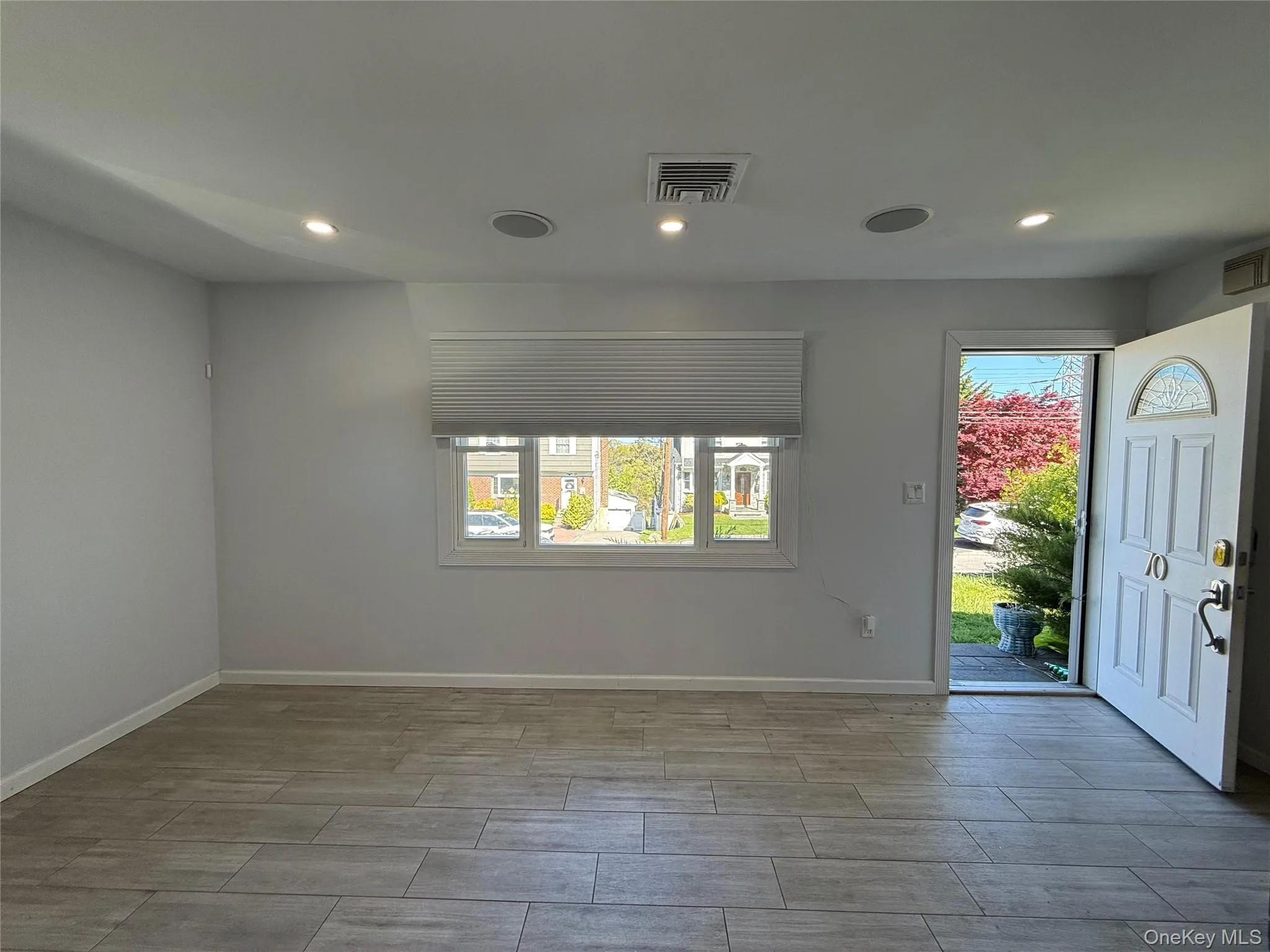 70 Roundhill Drive, Yonkers, NY, 2 Bedrooms Bedrooms, 5 Rooms Rooms,1 BathroomBathrooms,Residential Lease,For Rent,Roundhill,0,994351 70 Roundhill Drive, Yonkers, NY, 2 Bedrooms Bedrooms, 5 Rooms Rooms,1 BathroomBathrooms,Residential Lease,For Rent,Roundhill,0,994351