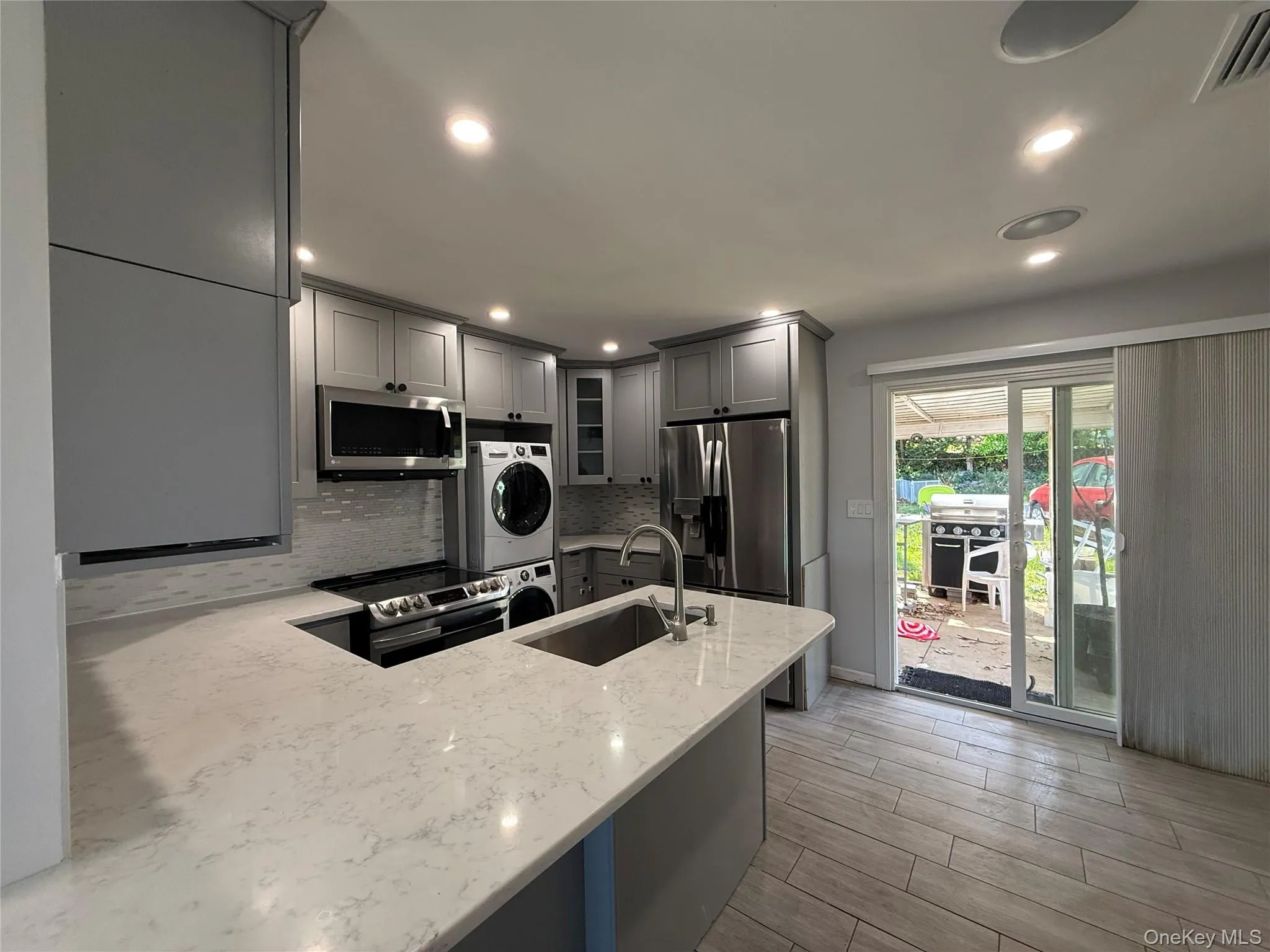 70 Roundhill Drive, Yonkers, NY, 2 Bedrooms Bedrooms, 5 Rooms Rooms,1 BathroomBathrooms,Residential Lease,For Rent,Roundhill,0,994351 70 Roundhill Drive, Yonkers, NY, 2 Bedrooms Bedrooms, 5 Rooms Rooms,1 BathroomBathrooms,Residential Lease,For Rent,Roundhill,0,994351