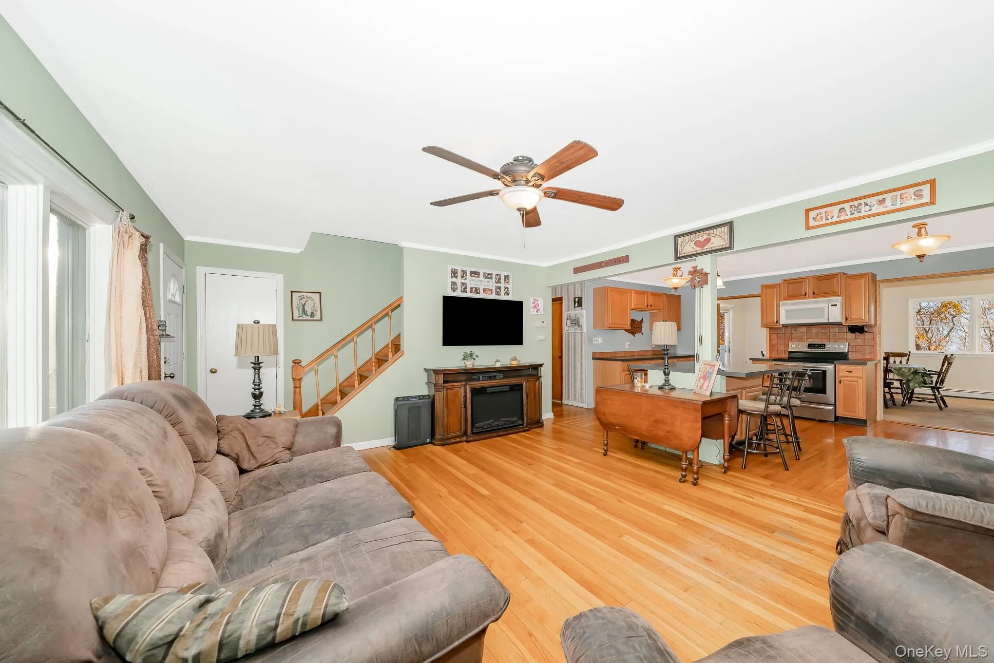 116 13th Street, Huntington, NY, 4 Bedrooms Bedrooms, 7 Rooms Rooms,1 BathroomBathrooms,Residential,For Rent,13th,0,994359 116 13th Street, Huntington, NY, 4 Bedrooms Bedrooms, 7 Rooms Rooms,1 BathroomBathrooms,Residential,For Rent,13th,0,994359