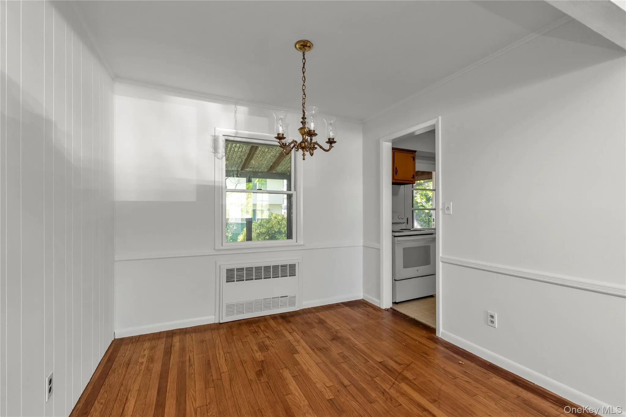 65 Grant Avenue, North Hempstead, NY, 4 Bedrooms Bedrooms, 7 Rooms Rooms,1 BathroomBathrooms,Residential,For Rent,Grant,0,994372 65 Grant Avenue, North Hempstead, NY, 4 Bedrooms Bedrooms, 7 Rooms Rooms,1 BathroomBathrooms,Residential,For Rent,Grant,0,994372