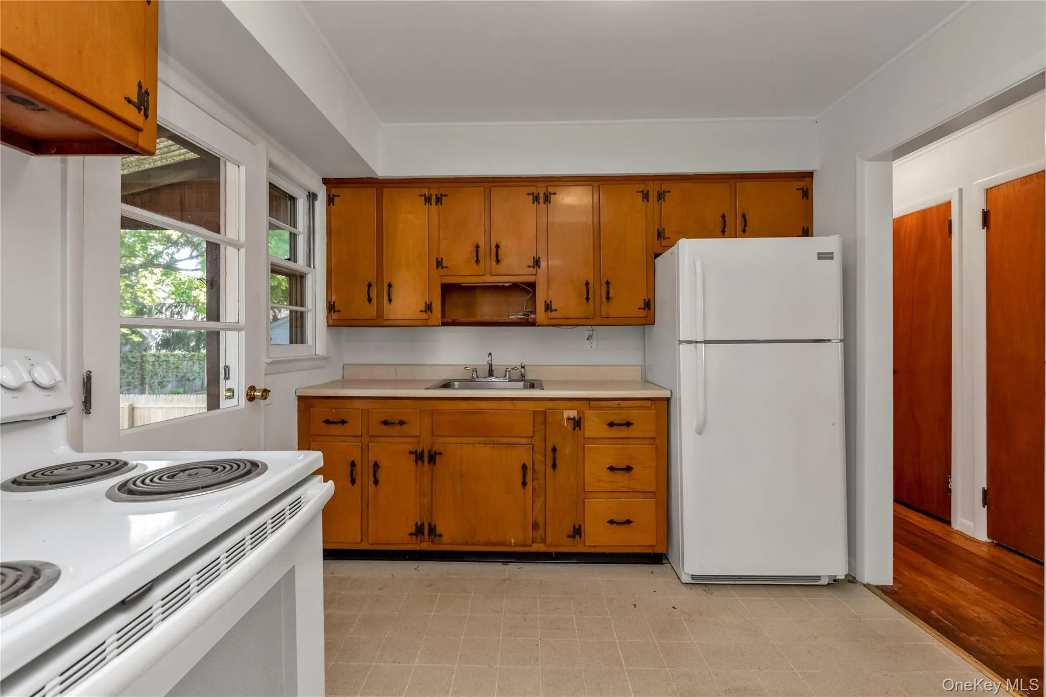 65 Grant Avenue, North Hempstead, NY, 4 Bedrooms Bedrooms, 7 Rooms Rooms,1 BathroomBathrooms,Residential,For Rent,Grant,0,994372 65 Grant Avenue, North Hempstead, NY, 4 Bedrooms Bedrooms, 7 Rooms Rooms,1 BathroomBathrooms,Residential,For Rent,Grant,0,994372