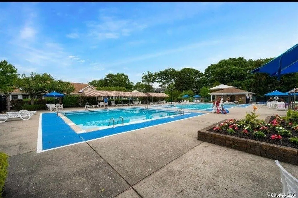 Community Pool Community Pool
