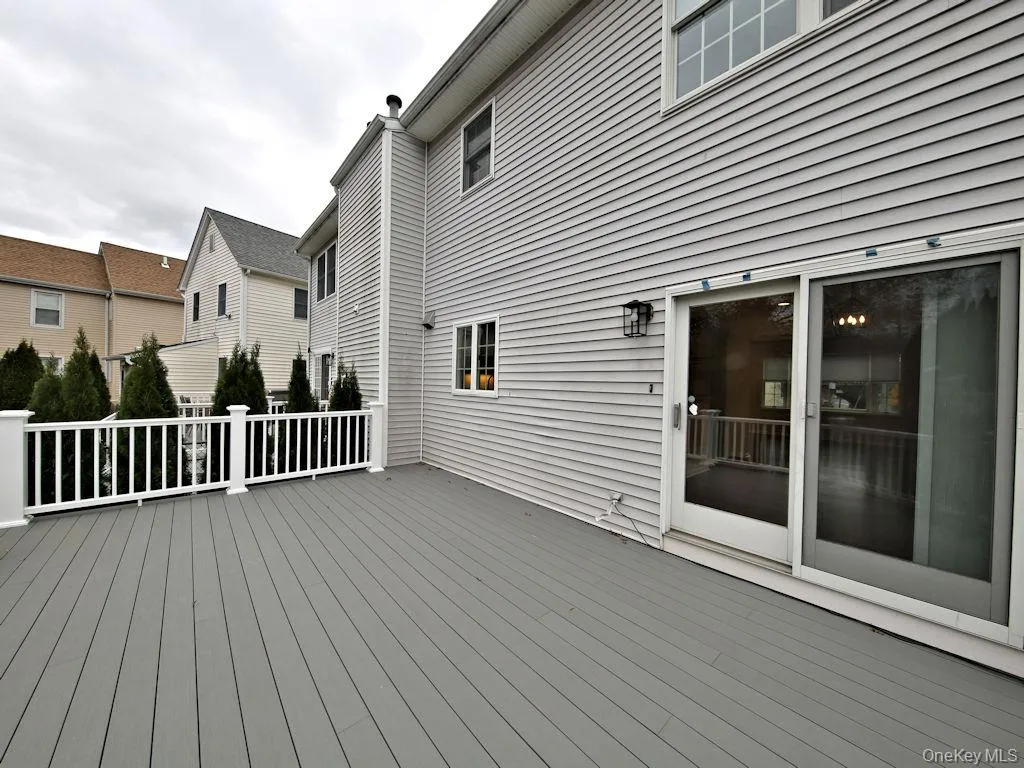 300 Jefferson Avenue, Mamaroneck, NY, 3 Bedrooms Bedrooms, 6 Rooms Rooms,3 BathroomsBathrooms,Residential Lease,For Rent,Jefferson,0,994394 300 Jefferson Avenue, Mamaroneck, NY, 3 Bedrooms Bedrooms, 6 Rooms Rooms,3 BathroomsBathrooms,Residential Lease,For Rent,Jefferson,0,994394