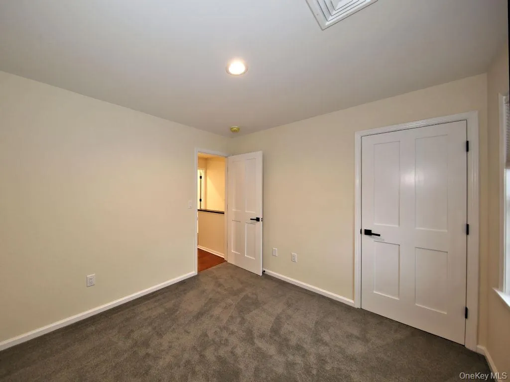 300 Jefferson Avenue, Mamaroneck, NY, 3 Bedrooms Bedrooms, 6 Rooms Rooms,3 BathroomsBathrooms,Residential Lease,For Rent,Jefferson,0,994394 300 Jefferson Avenue, Mamaroneck, NY, 3 Bedrooms Bedrooms, 6 Rooms Rooms,3 BathroomsBathrooms,Residential Lease,For Rent,Jefferson,0,994394