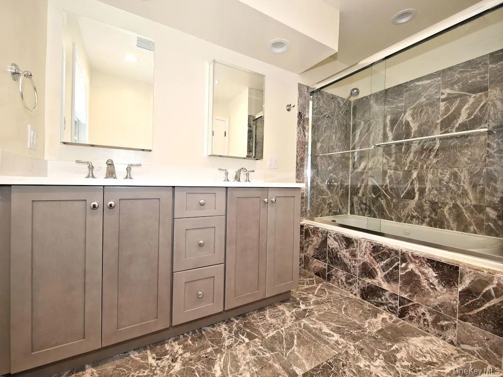 300 Jefferson Avenue, Mamaroneck, NY, 3 Bedrooms Bedrooms, 6 Rooms Rooms,3 BathroomsBathrooms,Residential Lease,For Rent,Jefferson,0,994394 300 Jefferson Avenue, Mamaroneck, NY, 3 Bedrooms Bedrooms, 6 Rooms Rooms,3 BathroomsBathrooms,Residential Lease,For Rent,Jefferson,0,994394