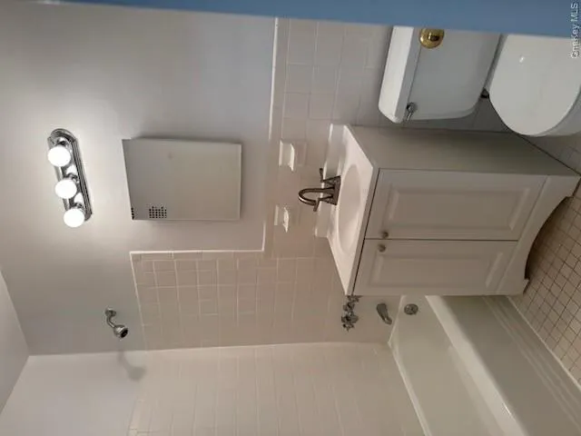 11 Lake Street, White Plains, NY, 2 Rooms Rooms,1 BathroomBathrooms,Residential Lease,For Rent,Lake,0,994417 11 Lake Street, White Plains, NY, 2 Rooms Rooms,1 BathroomBathrooms,Residential Lease,For Rent,Lake,0,994417